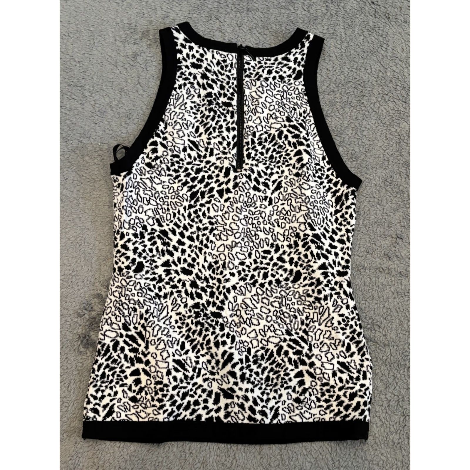 White House Black Market White House Black Market Tank Womens XS Sleeveless Animal Print Multicolor Size XS / US 0-2 / IT 36-38 - 5 Thumbnail