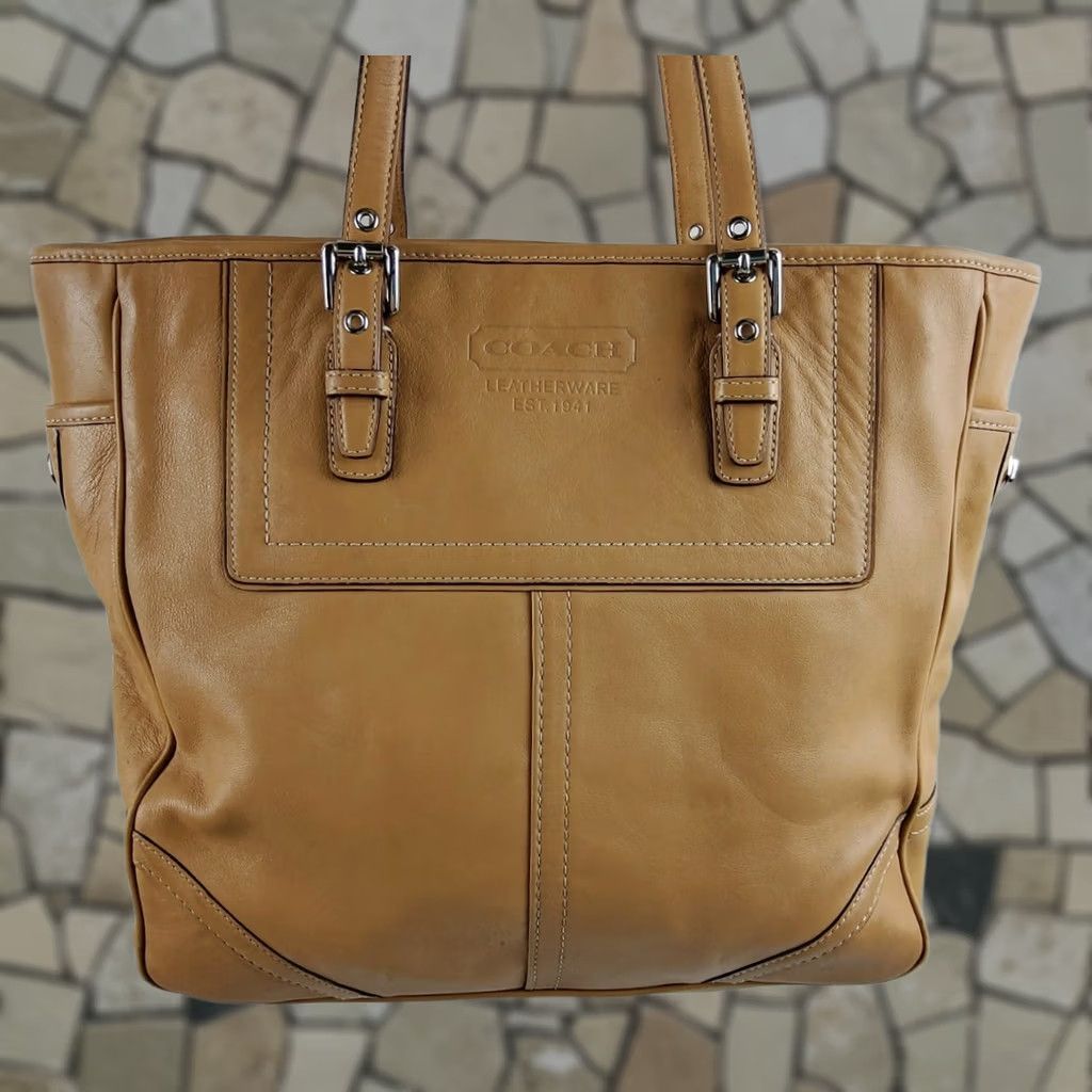Coach Coach West Gallery Large Shoulder Bag Tan Leather Tote Purse Womens Bag Size ONE SIZE - 1 Thumbnail