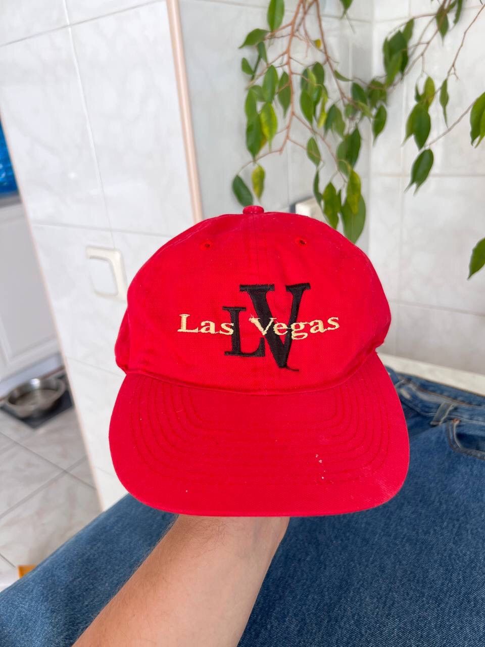 Marlboro × Streetwear × Vintage Vintage Marlboro Las Vegas Cigarette ...