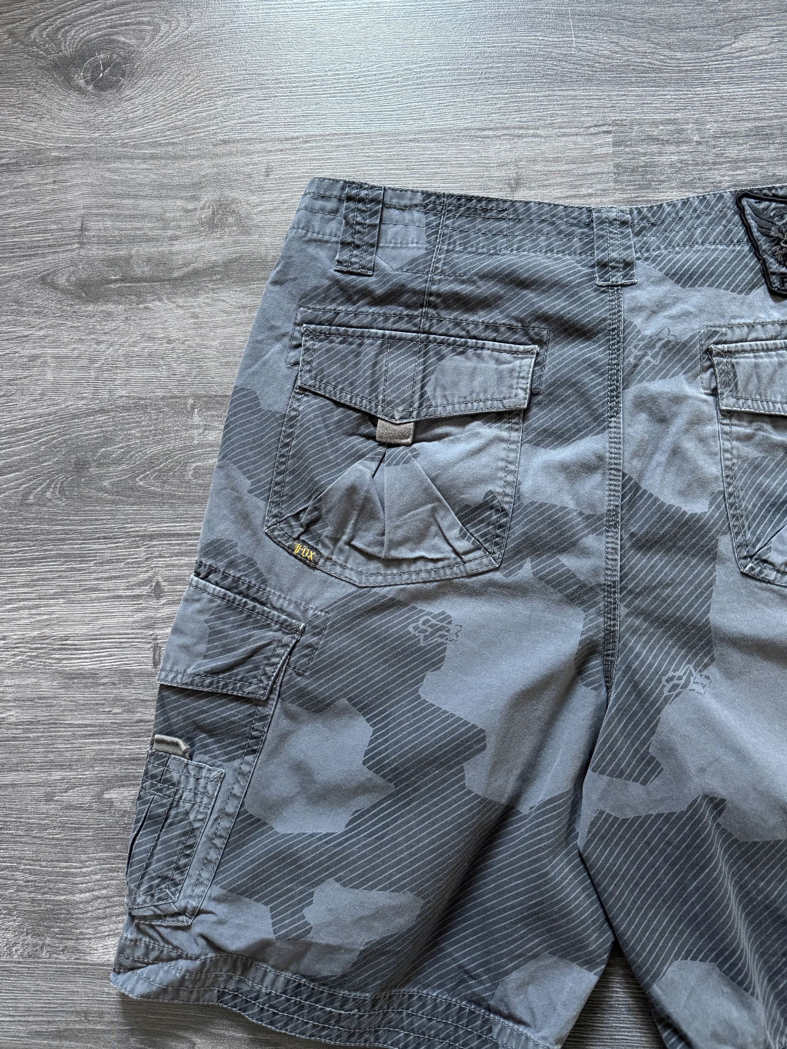 Fox Racing × Vintage Crazy Baggy Fox Racing Camo Cargo Shorts Y2K Motocross Size US 34 / EU 50 - 3 Thumbnail