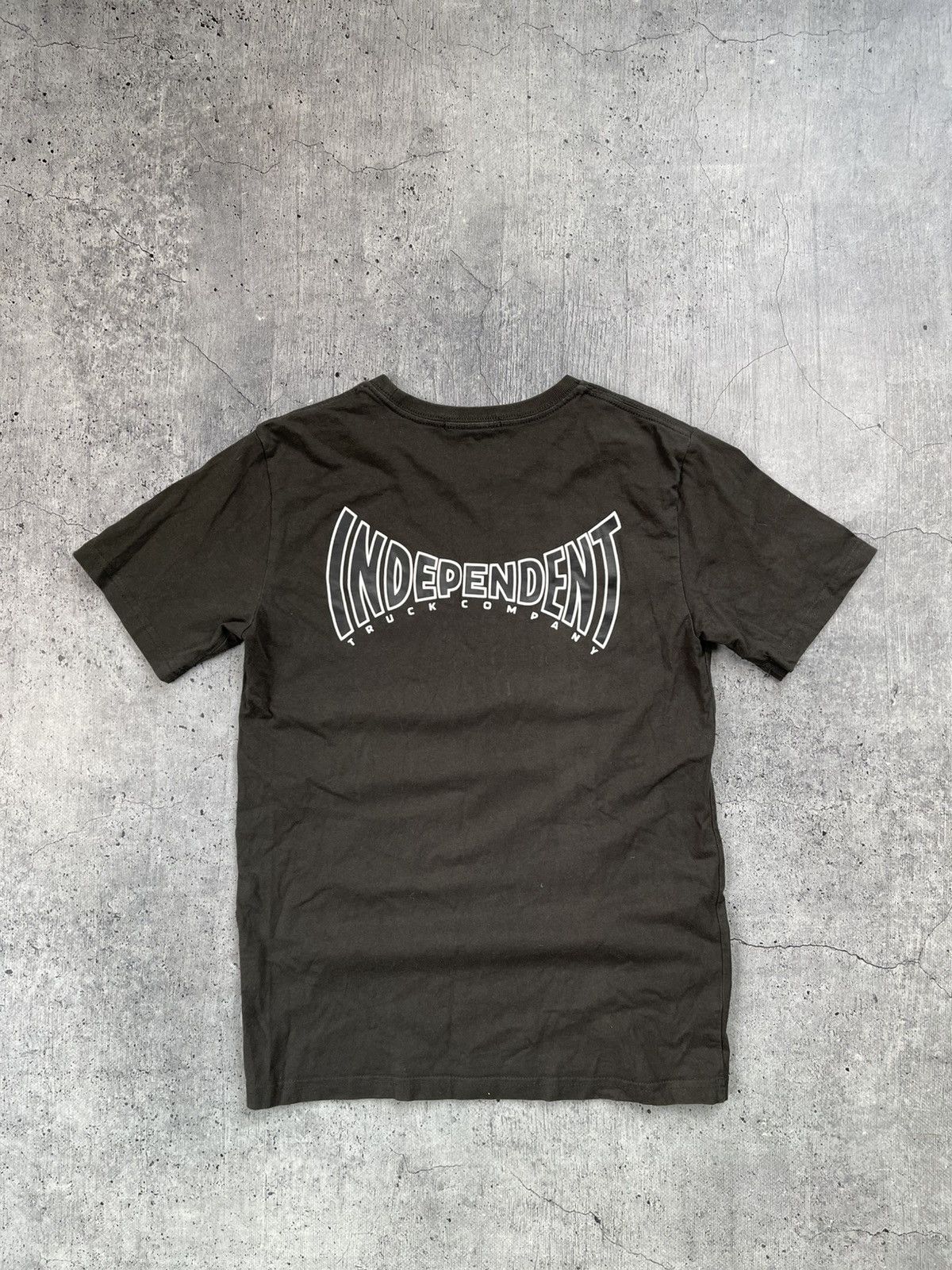 Independent Truck Co. × Vintage Vintage awesome faded INDEPENDENT T SHIRT Size US S / EU 44-46 / 1 - 1 Thumbnail