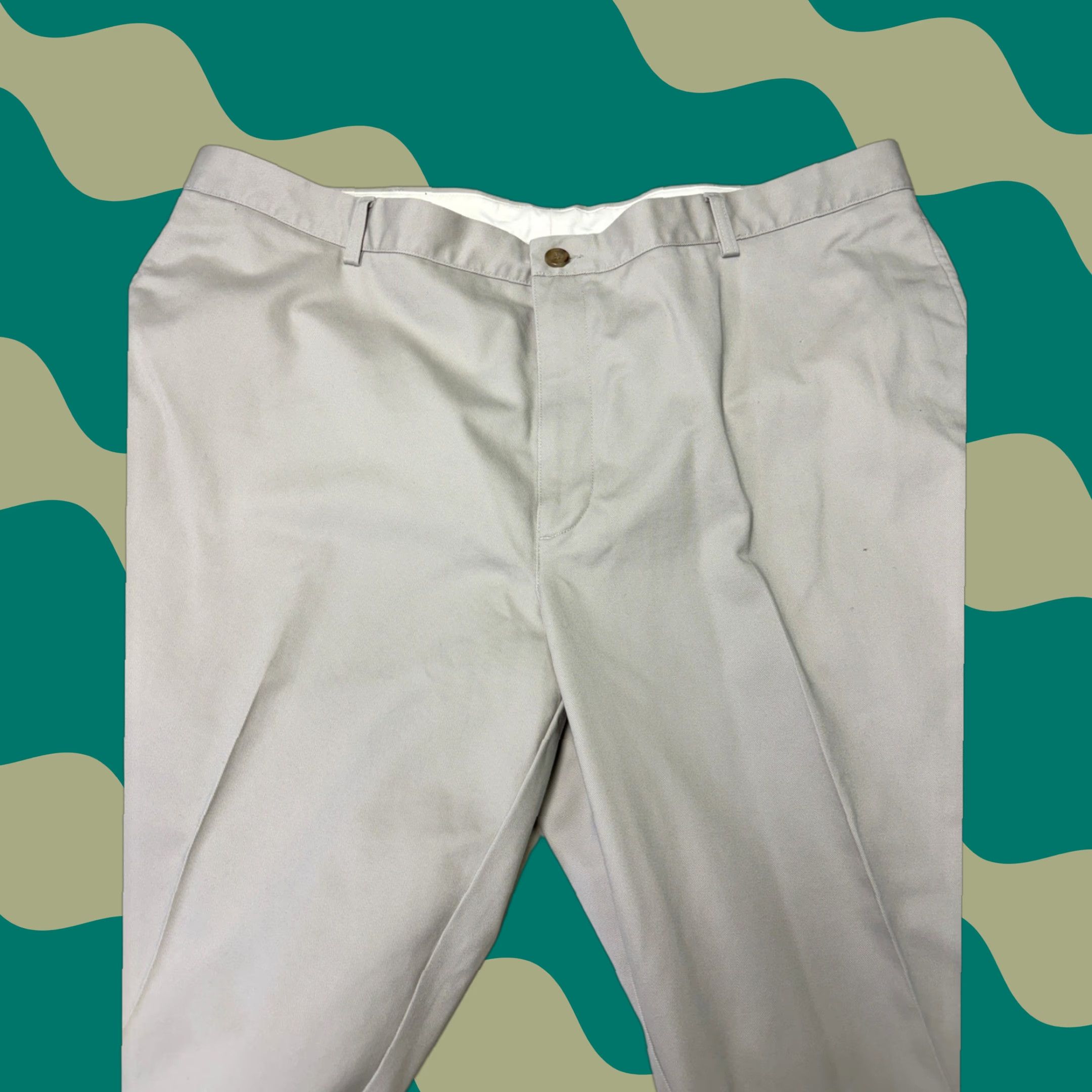 Vintage LL Bean Classic Fit Chino Pants Mens 44x28 Stone Khaki Cotton Twill 212330 Size US 44 / EU 60 - 1 Thumbnail