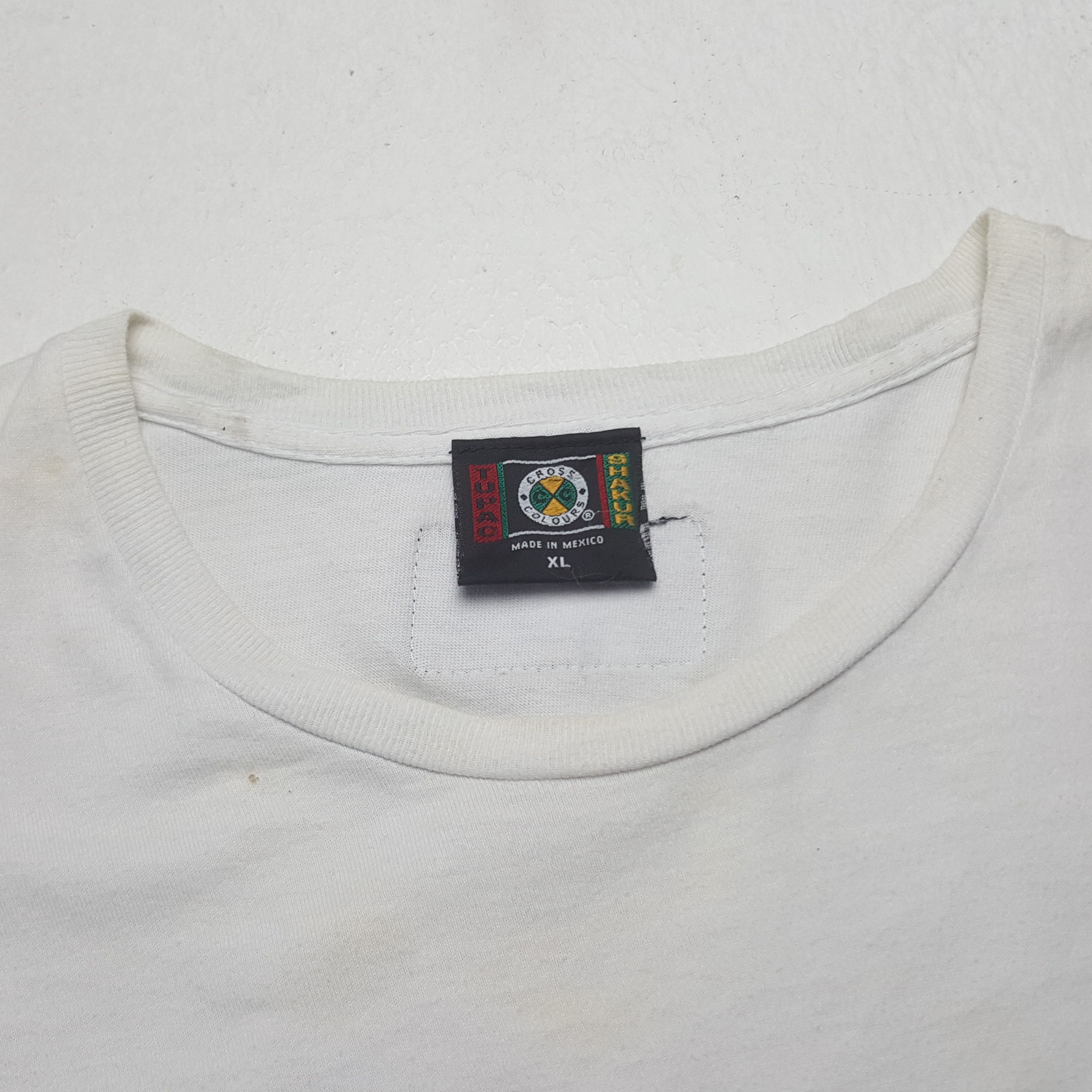 Cross Colours × Rap Tees × Vintage Vintage Tupac Shakur American Rapper Tshirt Size US XL / EU 56 / 4 - 5 Thumbnail