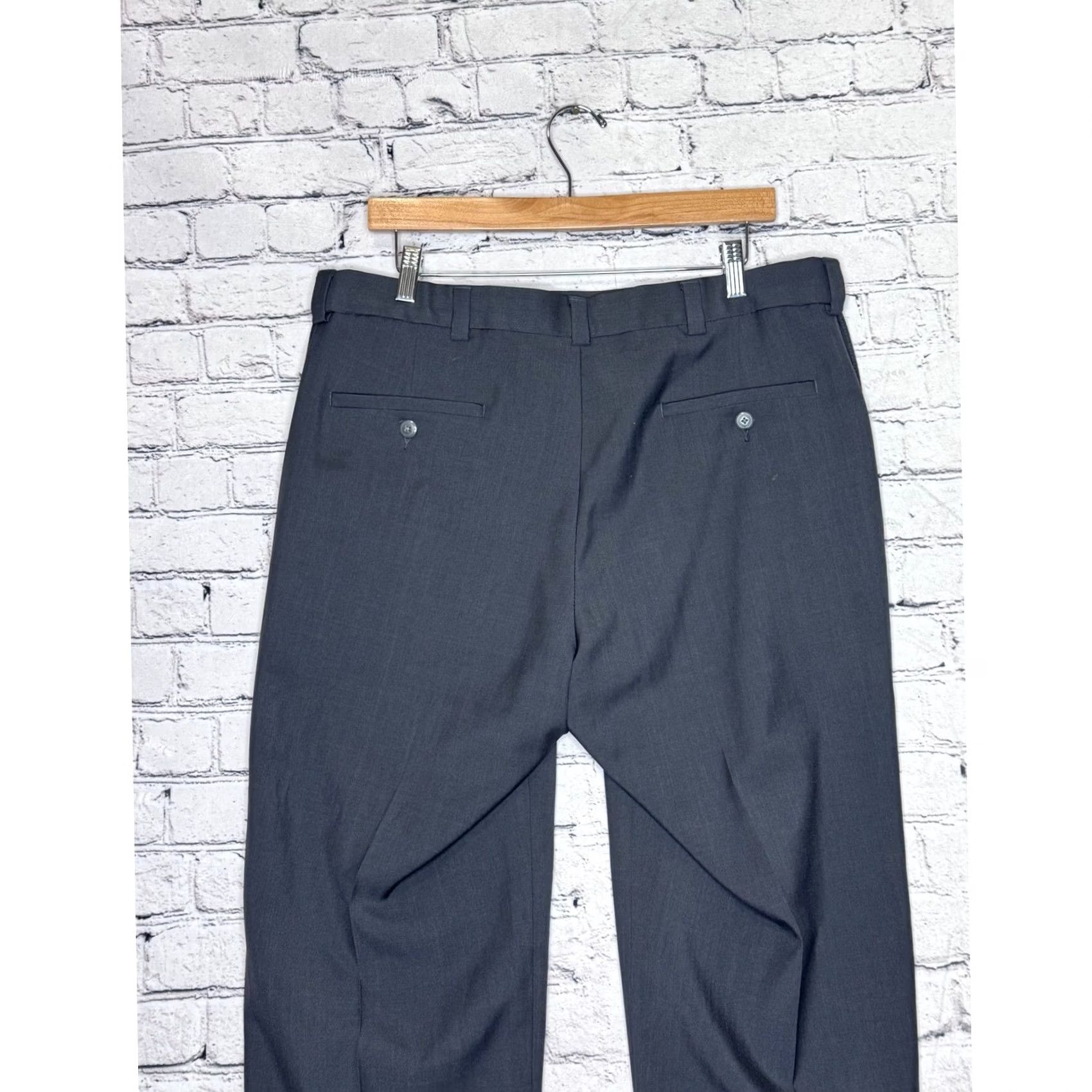 Haggar Haggar Mens Charcoal Herringbone Dress Pants 36x32 Flat Front Pleated Size US 36 / EU 52 - 6 Thumbnail