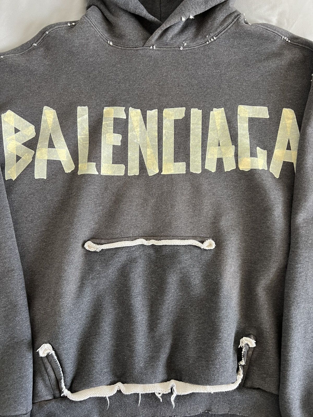 Balenciaga Balenciaga Tape Hoodie Size US S / EU 44-46 / 1 - 3 Thumbnail