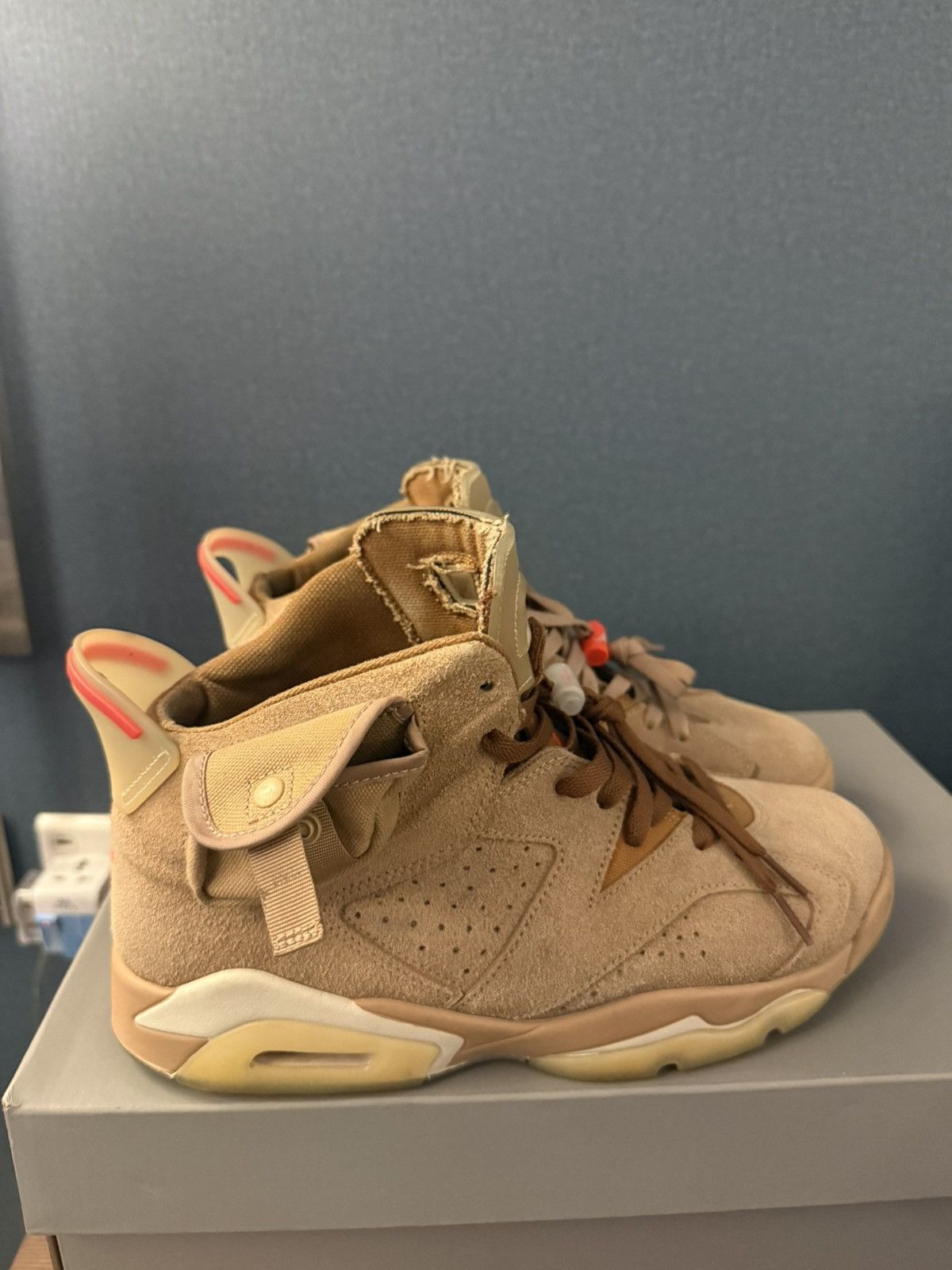 Jordan Brand × Travis Scott AJ 6 ‘British Khaki’ Size US 10.5 / EU 43-44 - 3 Thumbnail