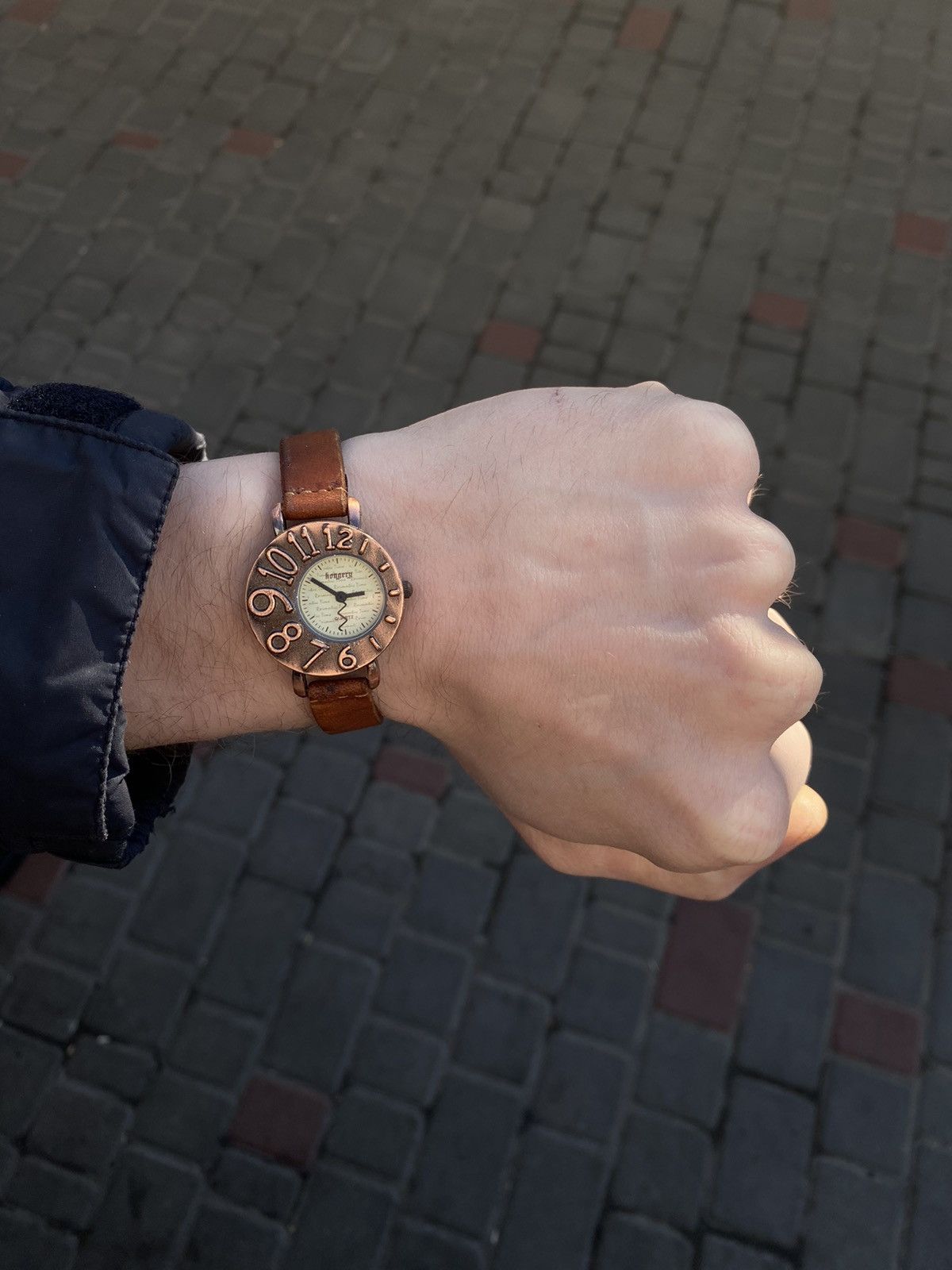 Japanese Brand × Jewelry × Vintage Vintage Bronze Numeral Watch - Japanese Brand Size ONE SIZE - 4 Thumbnail