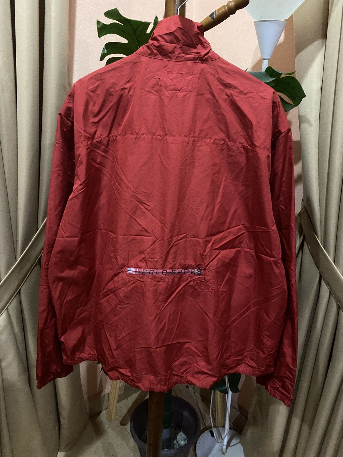 Ralph Lauren Sport Vintage Polo Sport Ralph Lauren Red Windbreaker Jacket 90s Size US L / EU 52-54 / 3 - 7 Thumbnail
