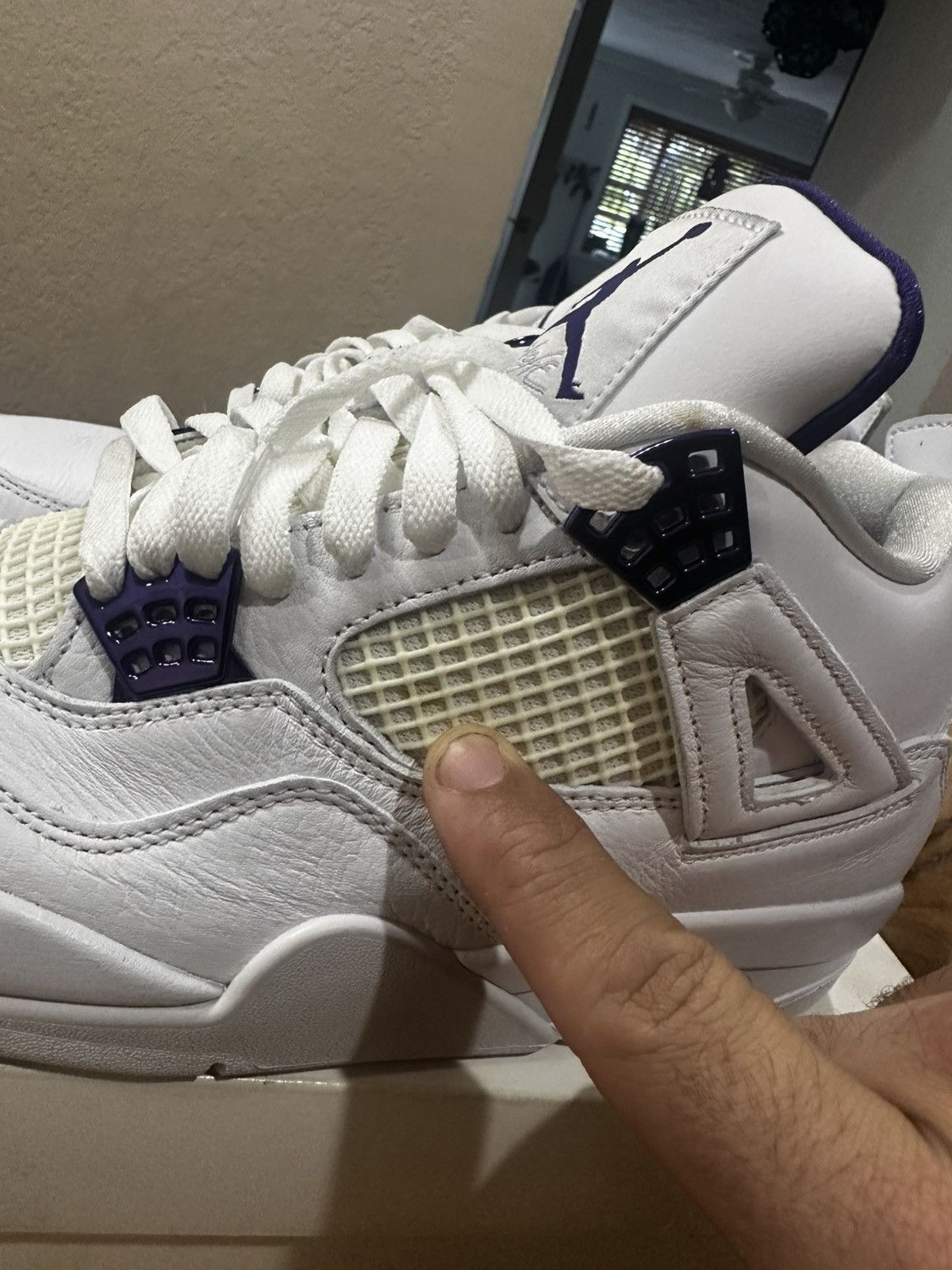 Jordan Brand Jordan 4 Metallic Purple Size 9.5 Size US 9.5 / EU 42-43 - 9 Thumbnail