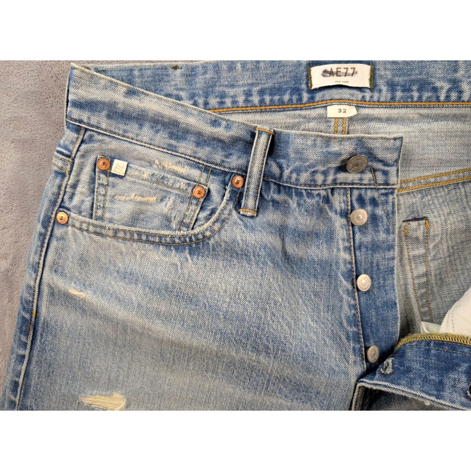 American Eagle Outfitters American Eagle Outfitters Jeans Mens 32x30 Light Blue Wash Button Fly Denim Slim Selvedge 5-Pocket Blue 32 Inseam Mid Rise Straight Regular Mens Jeans Size US 32 / EU 48 - 4 Thumbnail