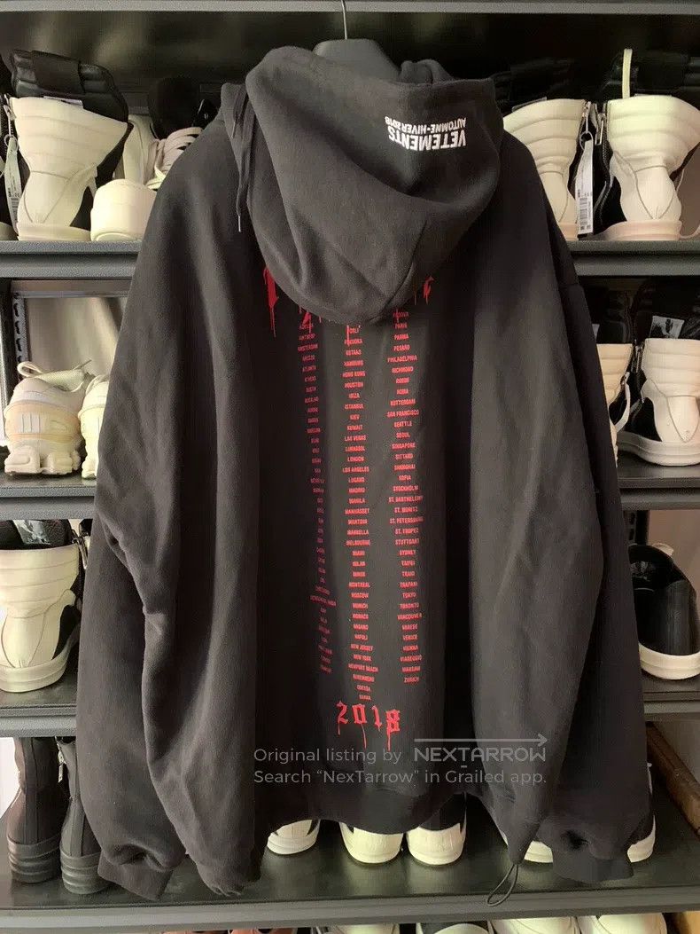 Vetements Vetements Blood Drop Character Vedic Thick Sweatshirt Size US XS / EU 42 / 0 - 3 Thumbnail