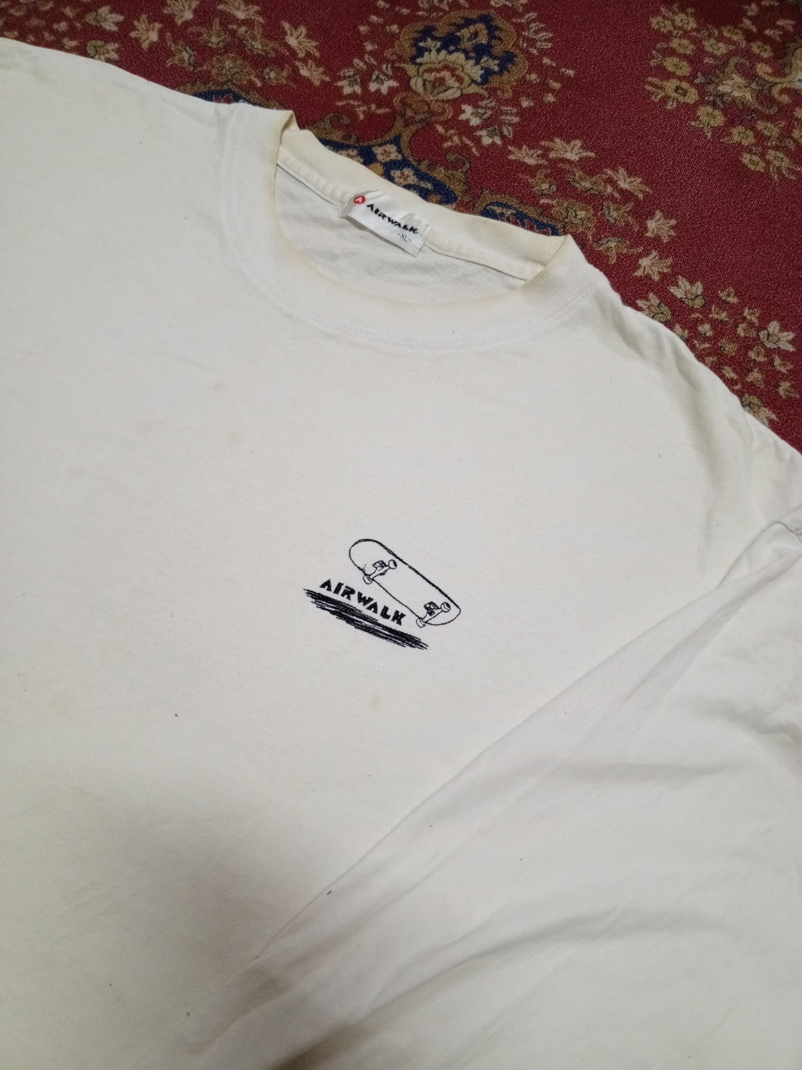 Airwalk 🔥Airwalk🔥 skateboard // white long sleeve Size US XL / EU 56 / 4 - 6 Thumbnail
