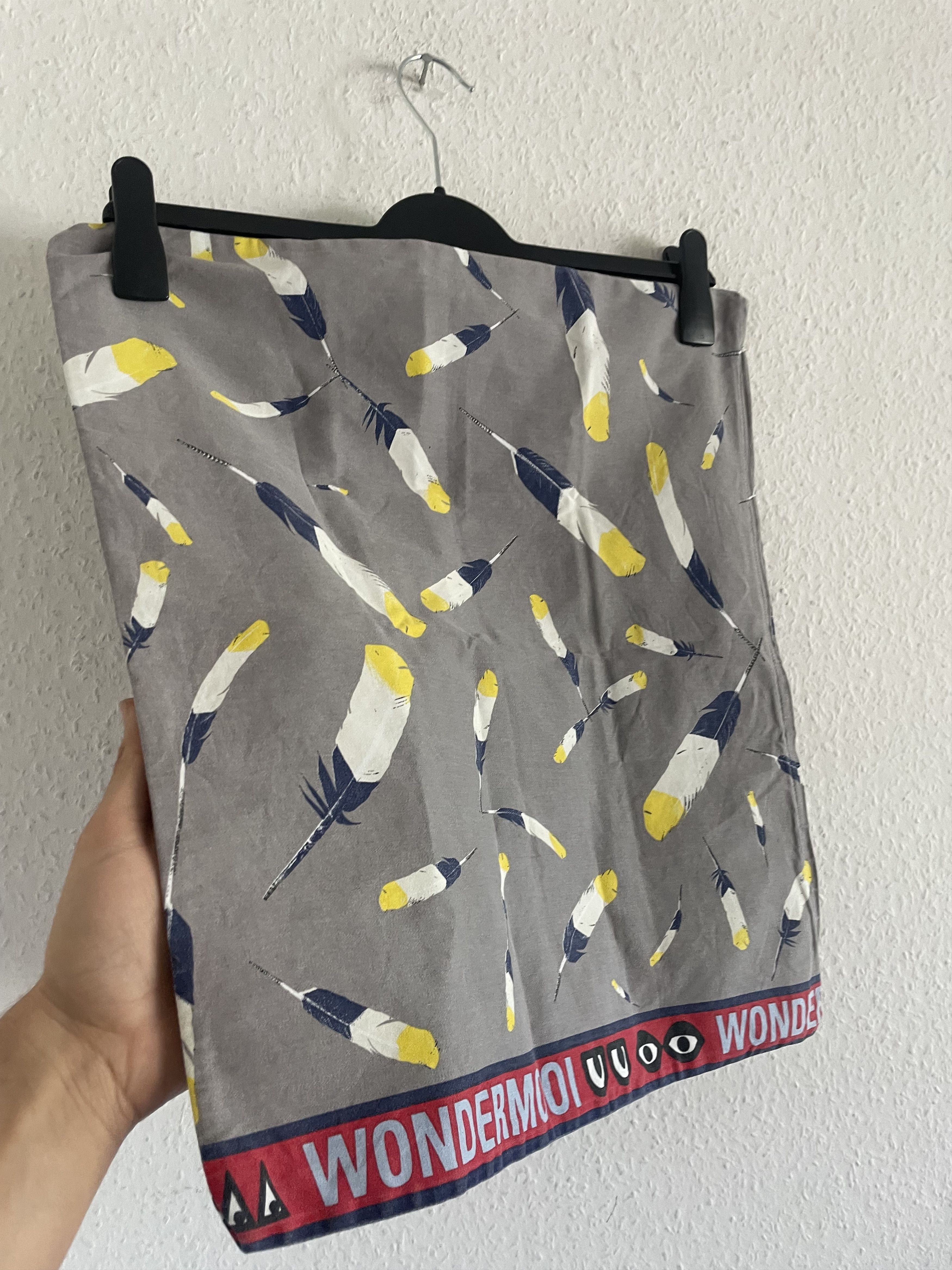 Ikea × Walter Van Beirendonck Glödande Feather Print Cushion Cover Size ONE SIZE - 3 Thumbnail