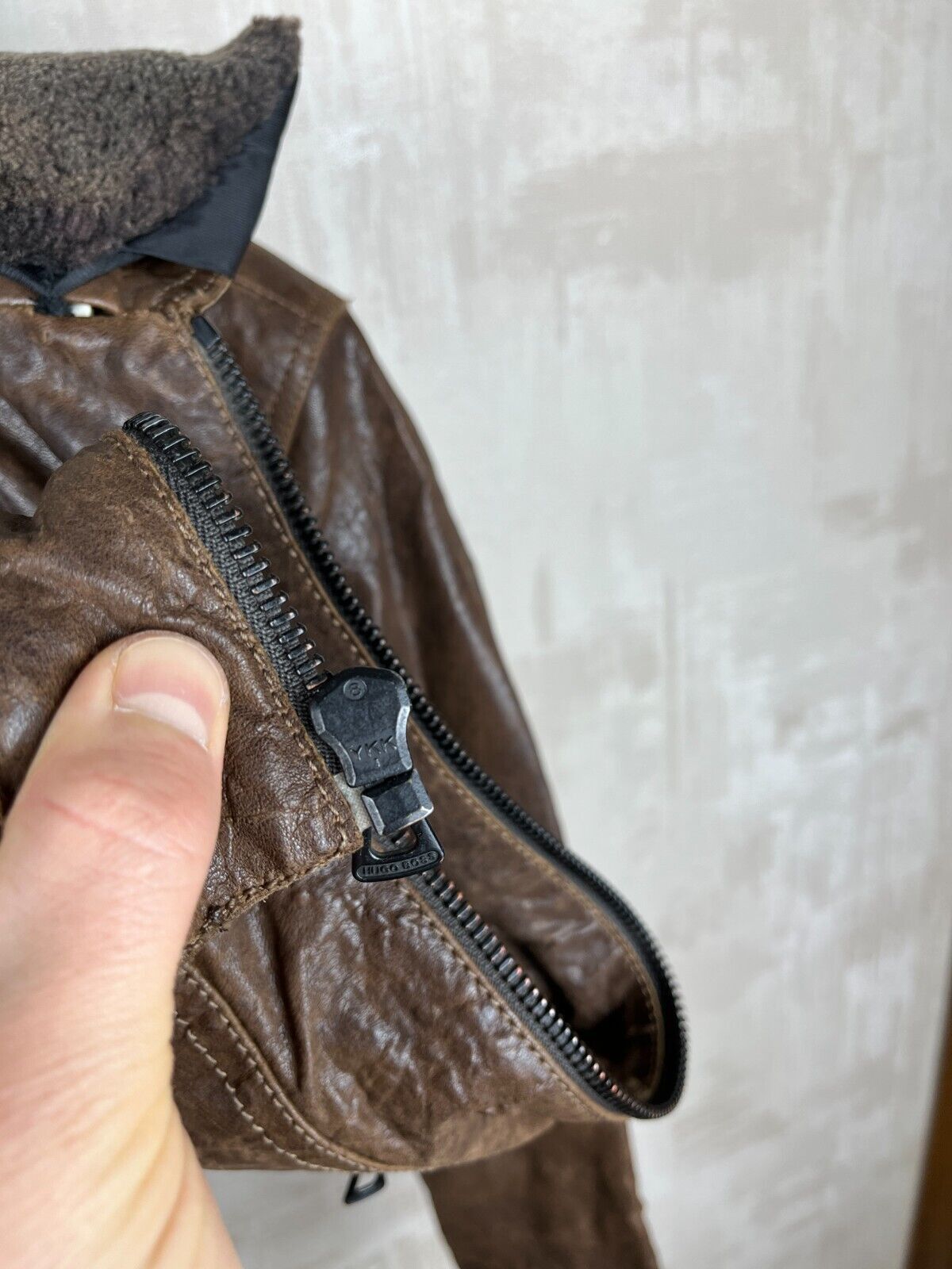 Hugo Boss Hugo Boss Orange Aviator Leather Bomber Jacket Distressed Size US M / EU 48-50 / 2 - 15 Thumbnail