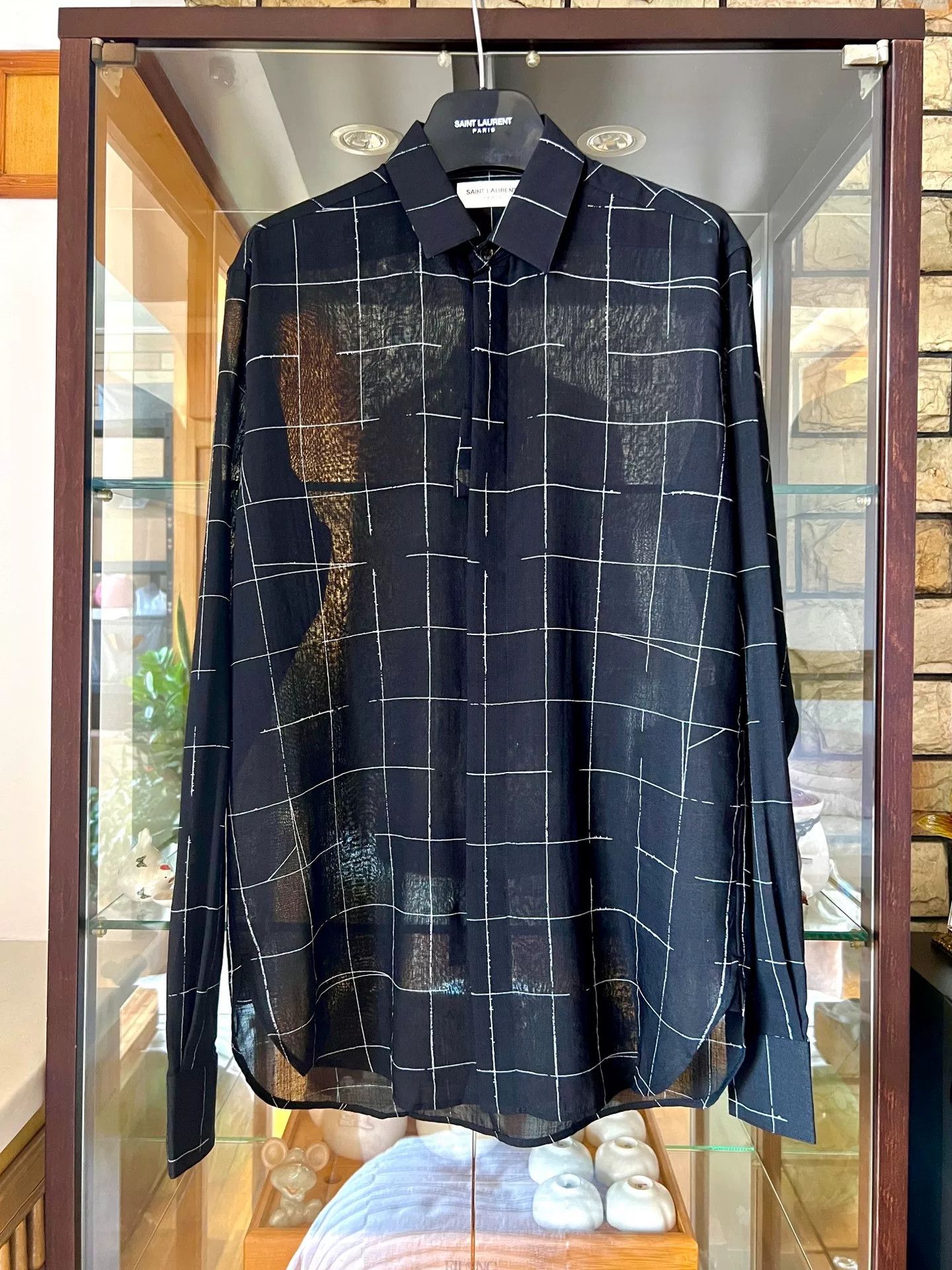 Saint Laurent Paris saint laurent black geometric silk shirt Size US S / EU 44-46 / 1 - 1 Thumbnail