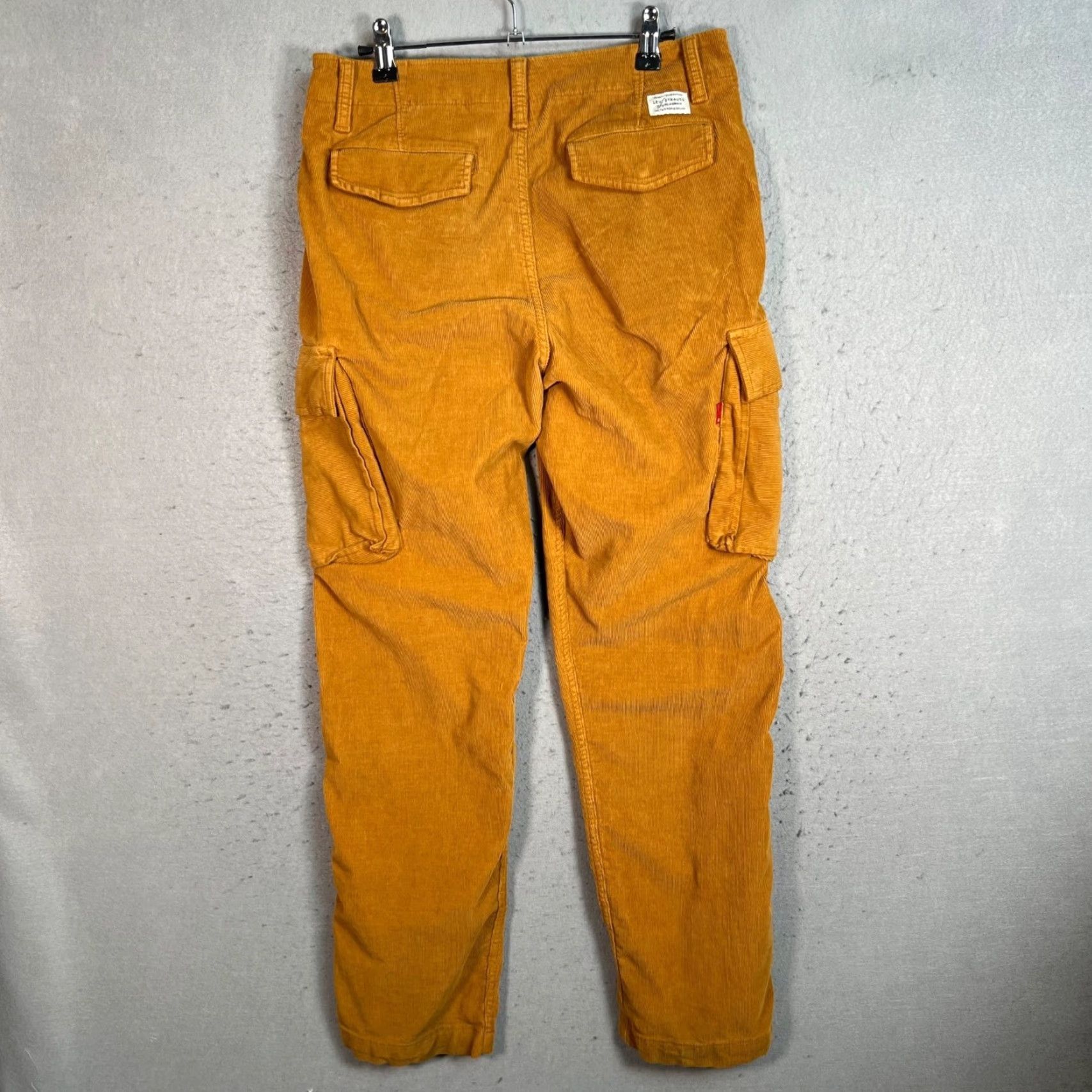 Levi's VINTAGE Levi's XX Mens 29x32 Cargo Tapered Corduroy Pants Mustard Brown Cargo Pants Mens 29 Brown 90s? Size US 29 - 2 Thumbnail