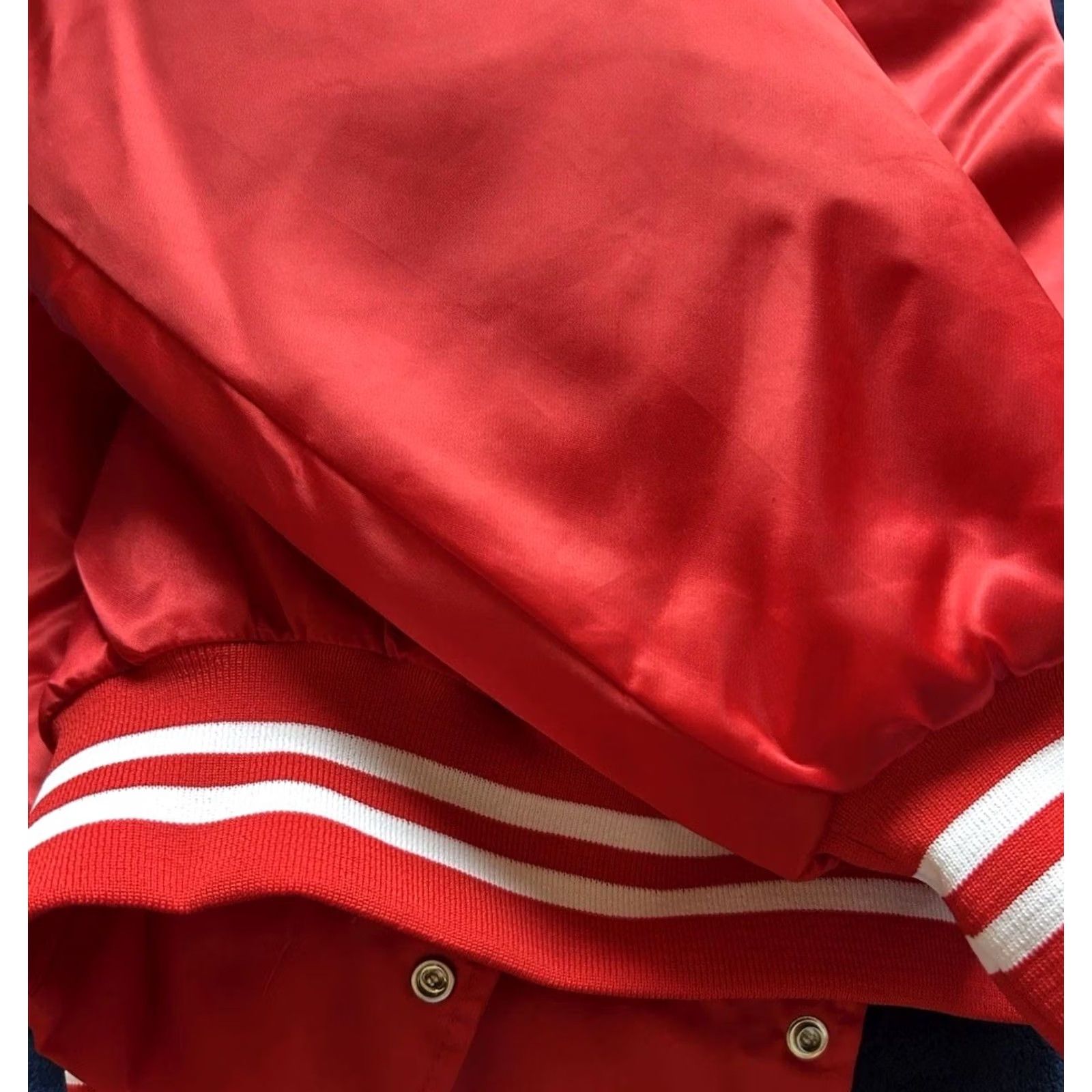Budweiser Vintage Budweiser Nylon Satin Quilted Jacket - XL Men's Bomber Jacket - USA Made - 80s Vintage Style - Red - 54" Chest - 27" Pit to Pit Size US XL / EU 56 / 4 - 3 Thumbnail