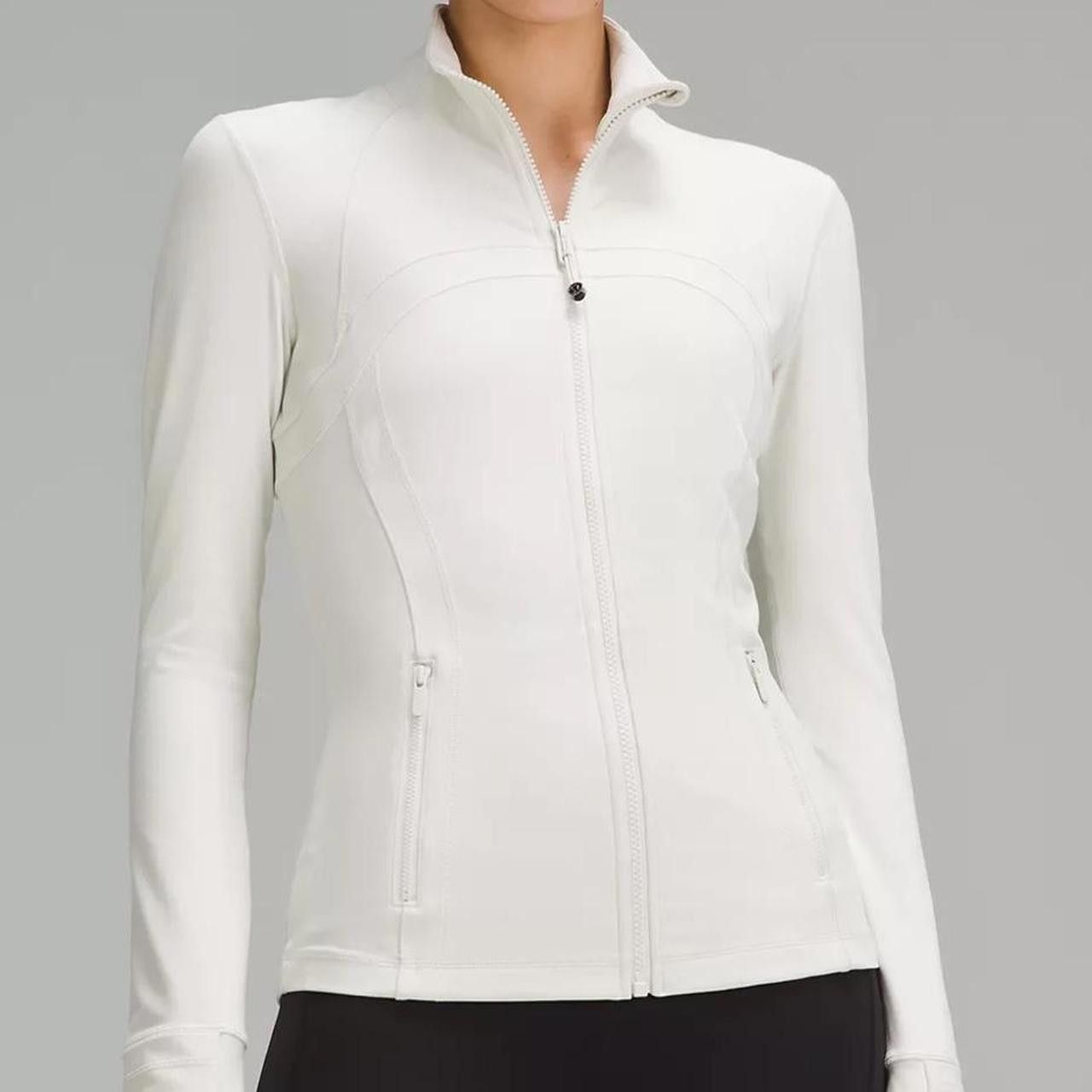Designer Lululemon Define Feels Buttery Soft Size S / US 4 / IT 40 - 1 Thumbnail