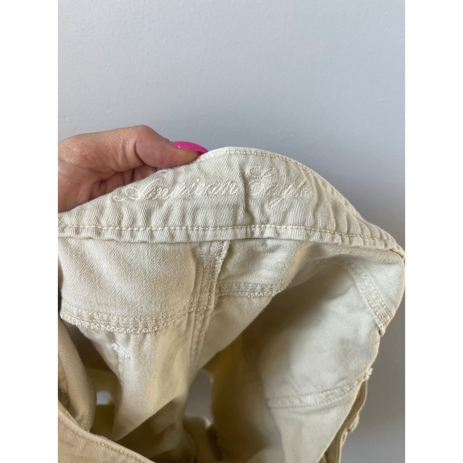 American Eagle Outfitters American Eagle Pale Yellow Girlfriend Denim Shorts Size 30" / US 8 / IT 44 - 5 Thumbnail