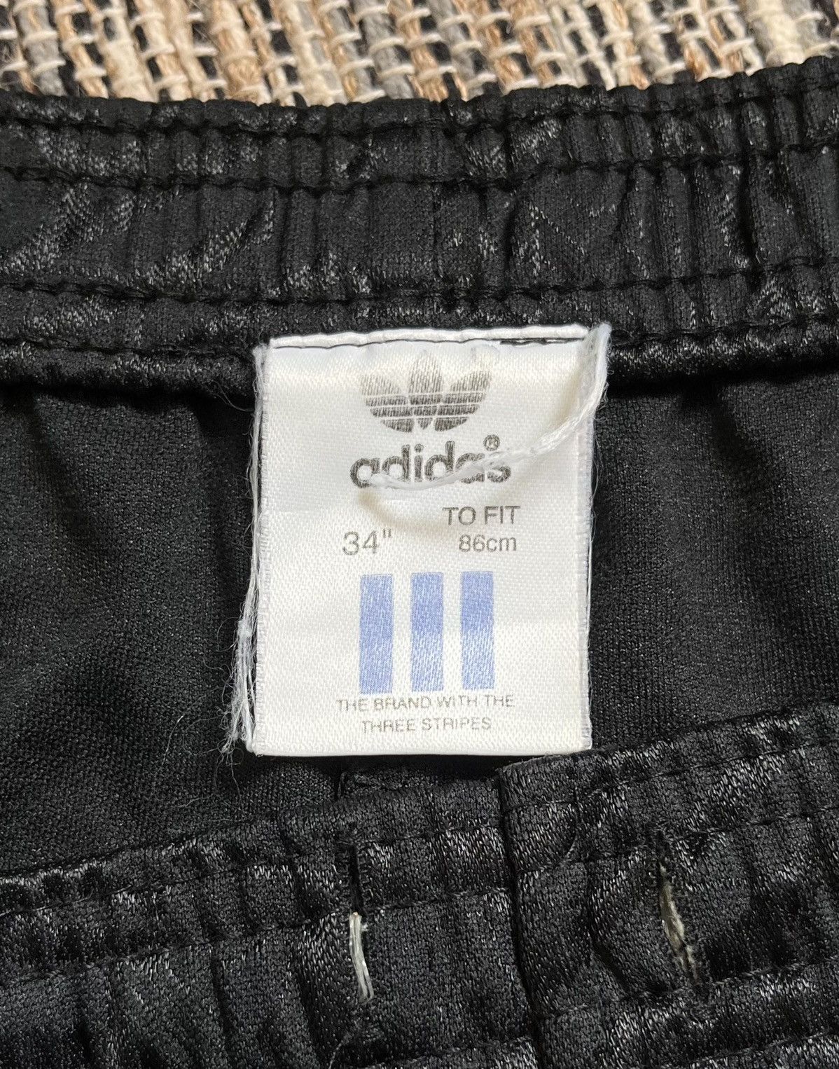 Adidas × Vintage Vintage Adidas Shorts sportswear activewear 90s 80s Size US 34 / EU 50 - 13 Thumbnail
