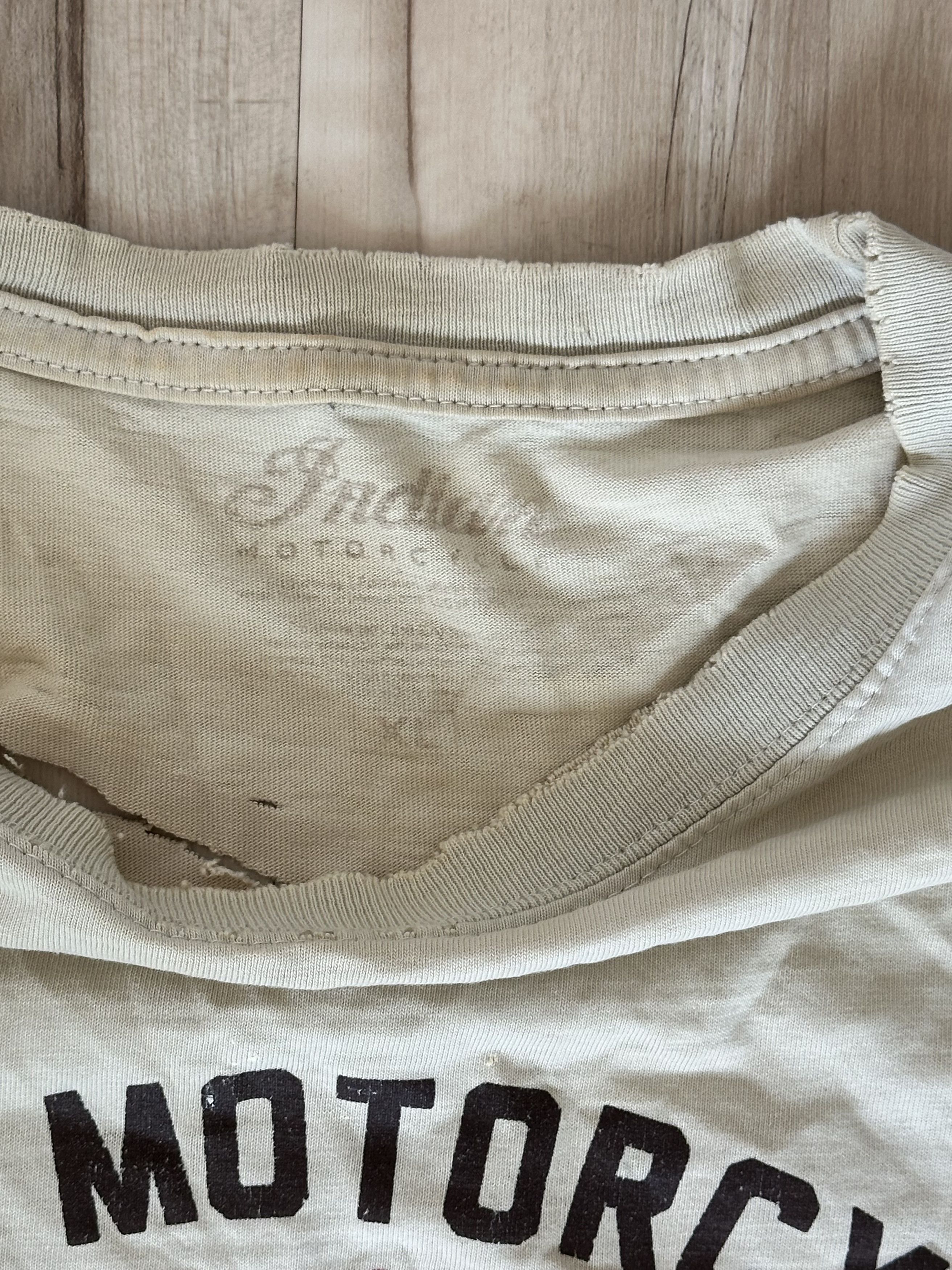 Indian Motorcycle Vintage Distressed Indian Motorcycle Sturgis T-Shirt Size XL Size US XL / EU 56 / 4 - 6 Thumbnail