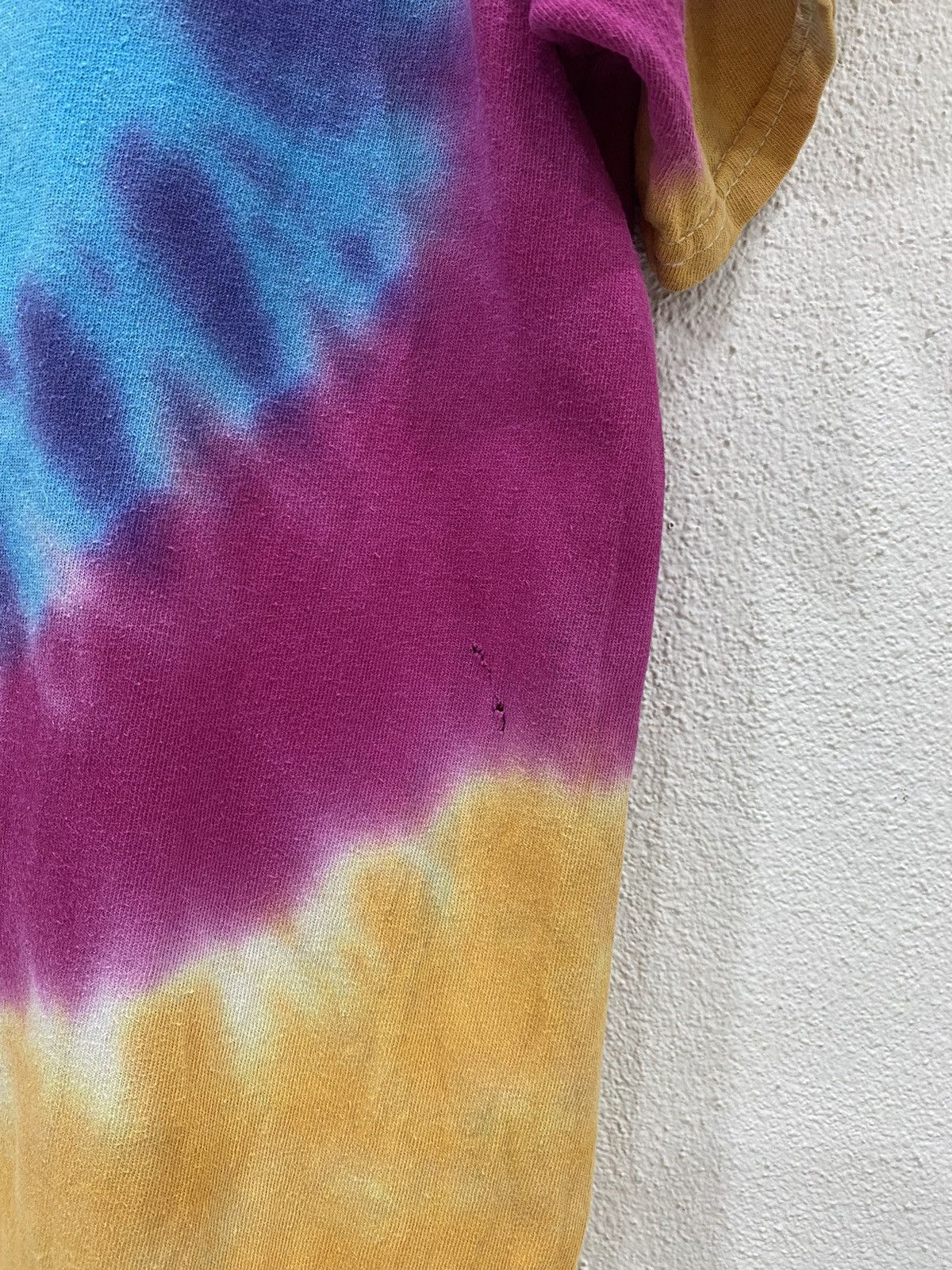 Other Vintage Dazed and Confused Smiley Tie dye t shirts Size L Size US L / EU 52-54 / 3 - 6 Thumbnail
