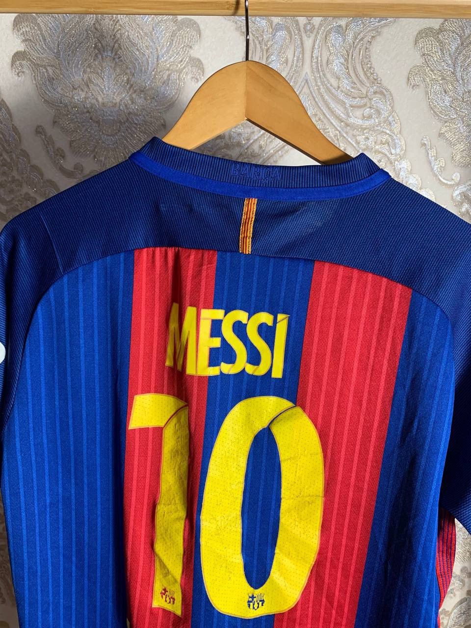 Nike VERY RARE NIKE FC BARCELONA SPAIN SOCCER JERSEY RETRO Y2K Size US S / EU 44-46 / 1 - 9 Thumbnail