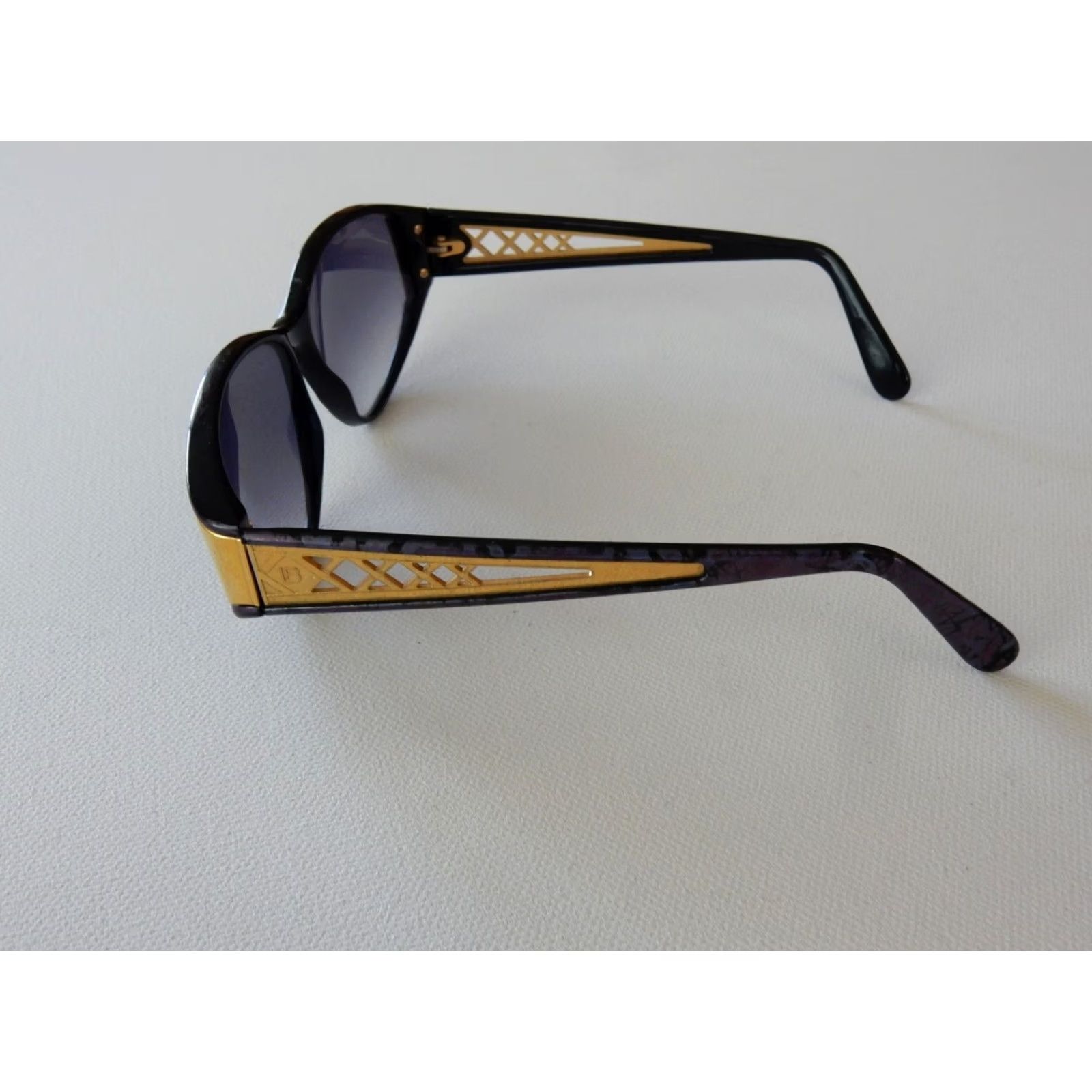 Laura Biagiotti VTG Laura Biagiotti Sunglasses Women Gold&Purple Frame Sunglasses Size ONE SIZE - 3 Thumbnail