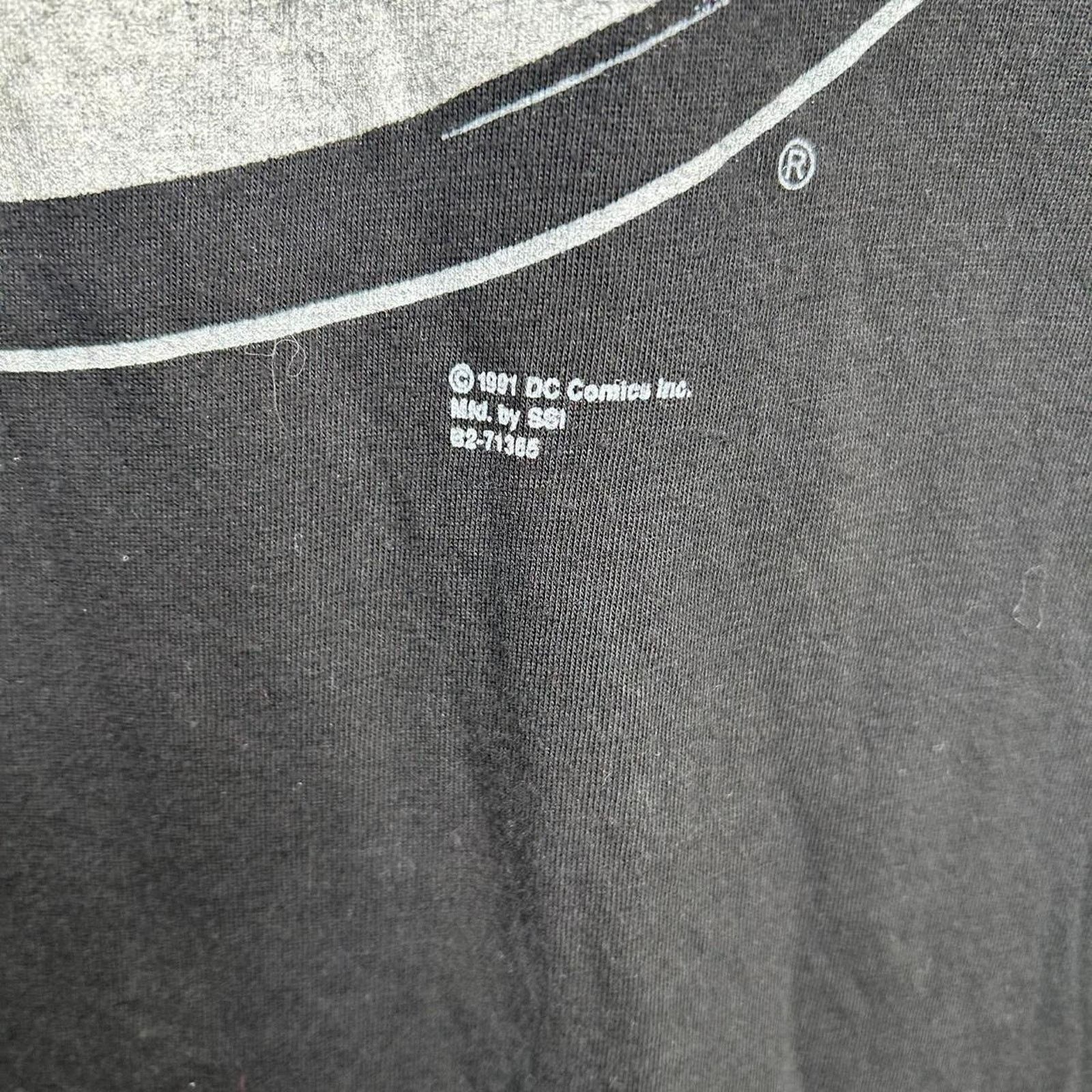 Other Vintage 90’s Bat Man Black Graphic Tee Size Large Size US L / EU 52-54 / 3 - 4 Thumbnail