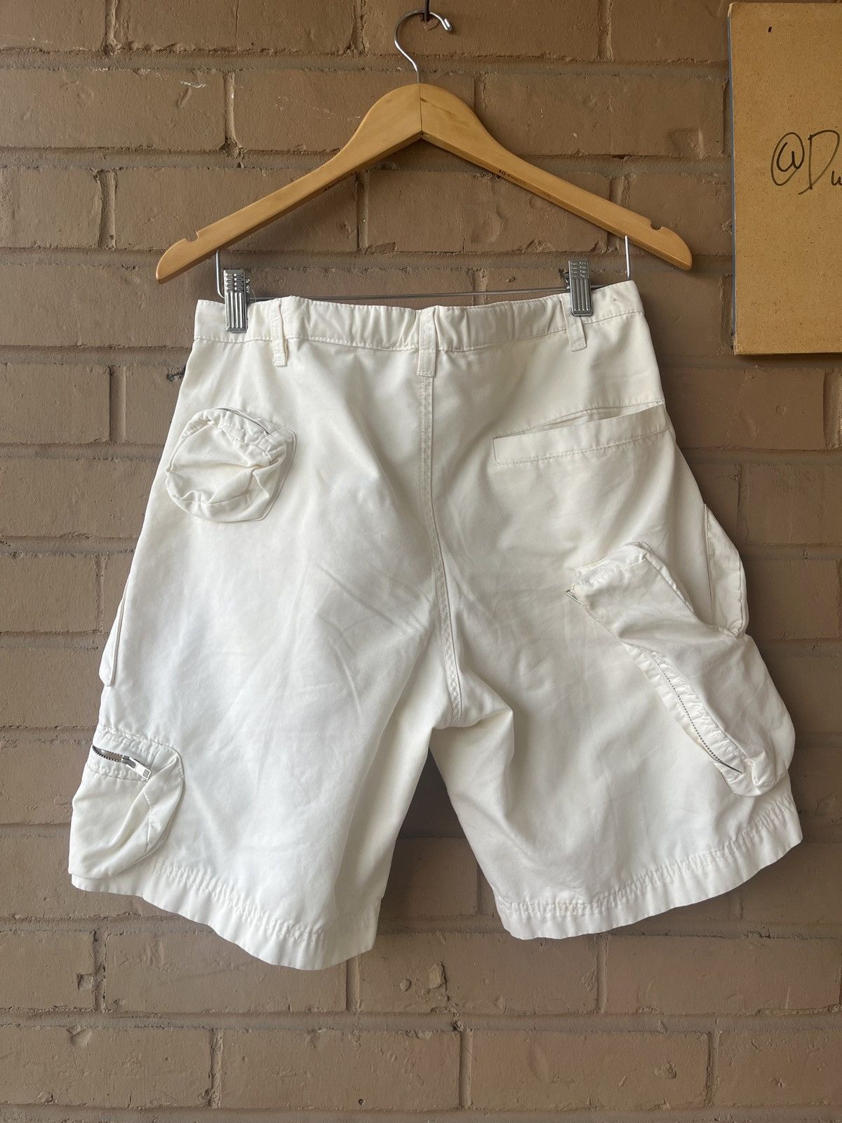 Walter Van Beirendonck SS10 Walter Van Beirendonck Face 3D Cargo Shorts in Cream Size US 32 / EU 48 - 4 Thumbnail