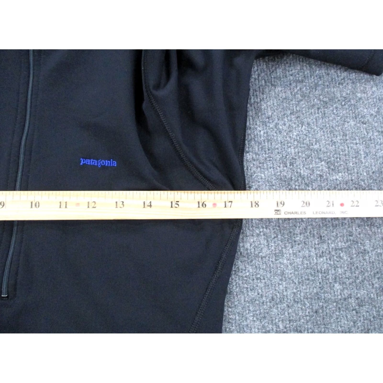 Patagonia Patagonia Jacket Womens M Black Nylon Outdoor Hiking Windbreaker 1/2 Zip Pockets Windproof 90s Decade USA Made Size M / US 6-8 / IT 42-44 - 5 Thumbnail