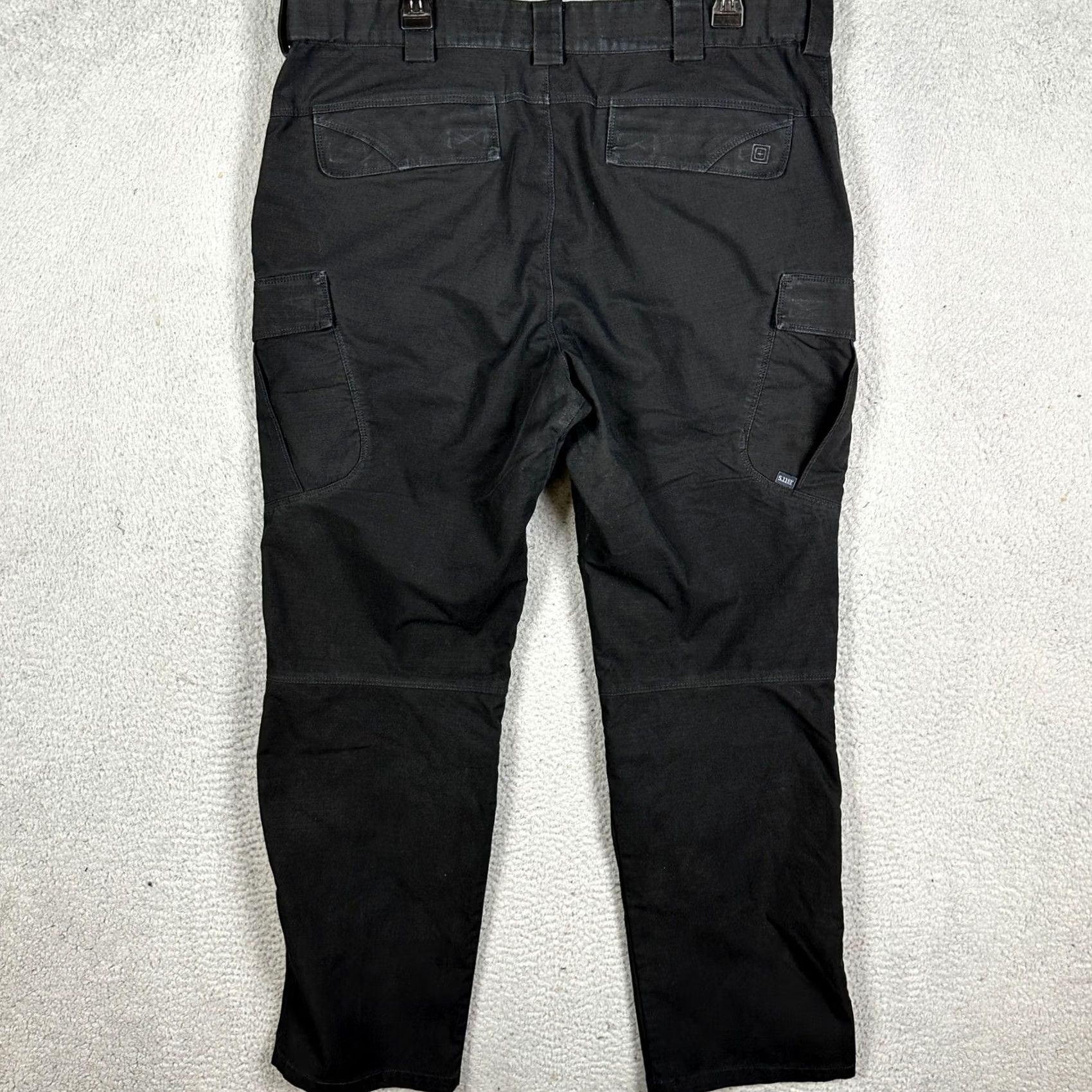 Vintage 5.11 Tactical Pants Mens 38X32 Black Ripstop Cargo Utility Pocket Straight Leg Size US 38 / EU 54 - 2 Thumbnail