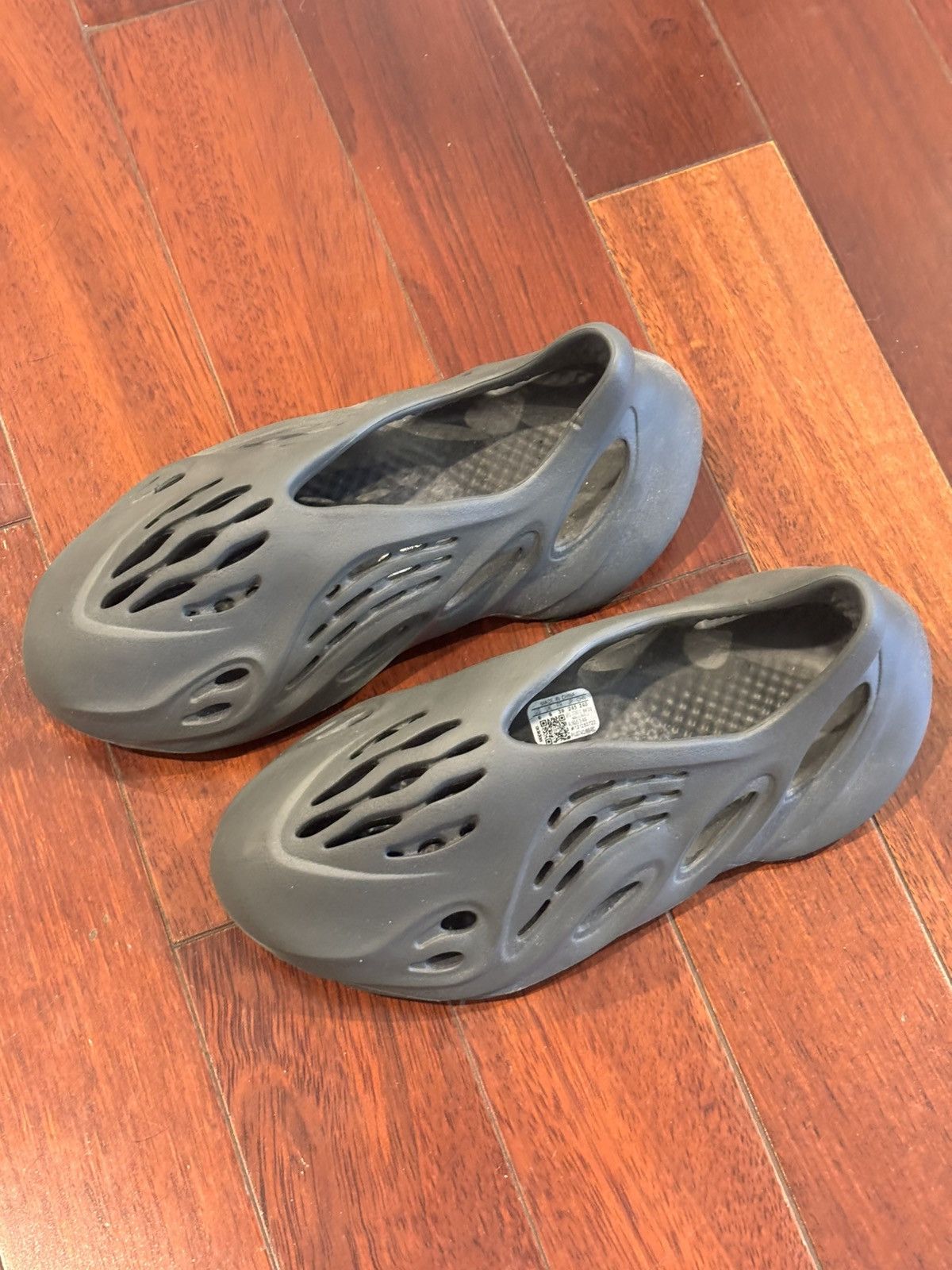 Yeezy Adidas Yeezy Foam RNR Size US 6 / IT 36 - 3 Thumbnail