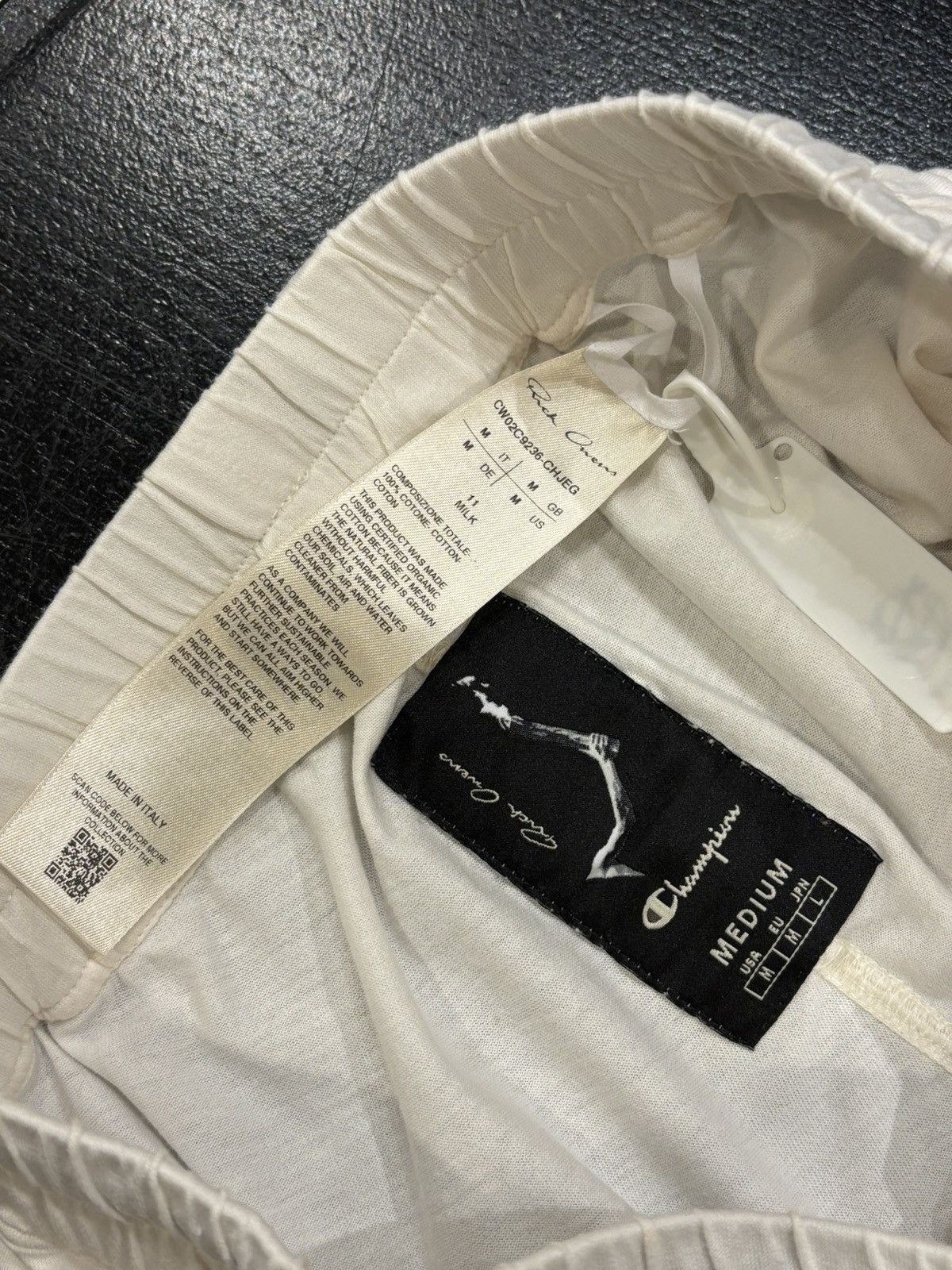 Champion × Rick Owens Rick Owens X Champion Dolphin Shorts Size US 32 / EU 48 - 5 Thumbnail