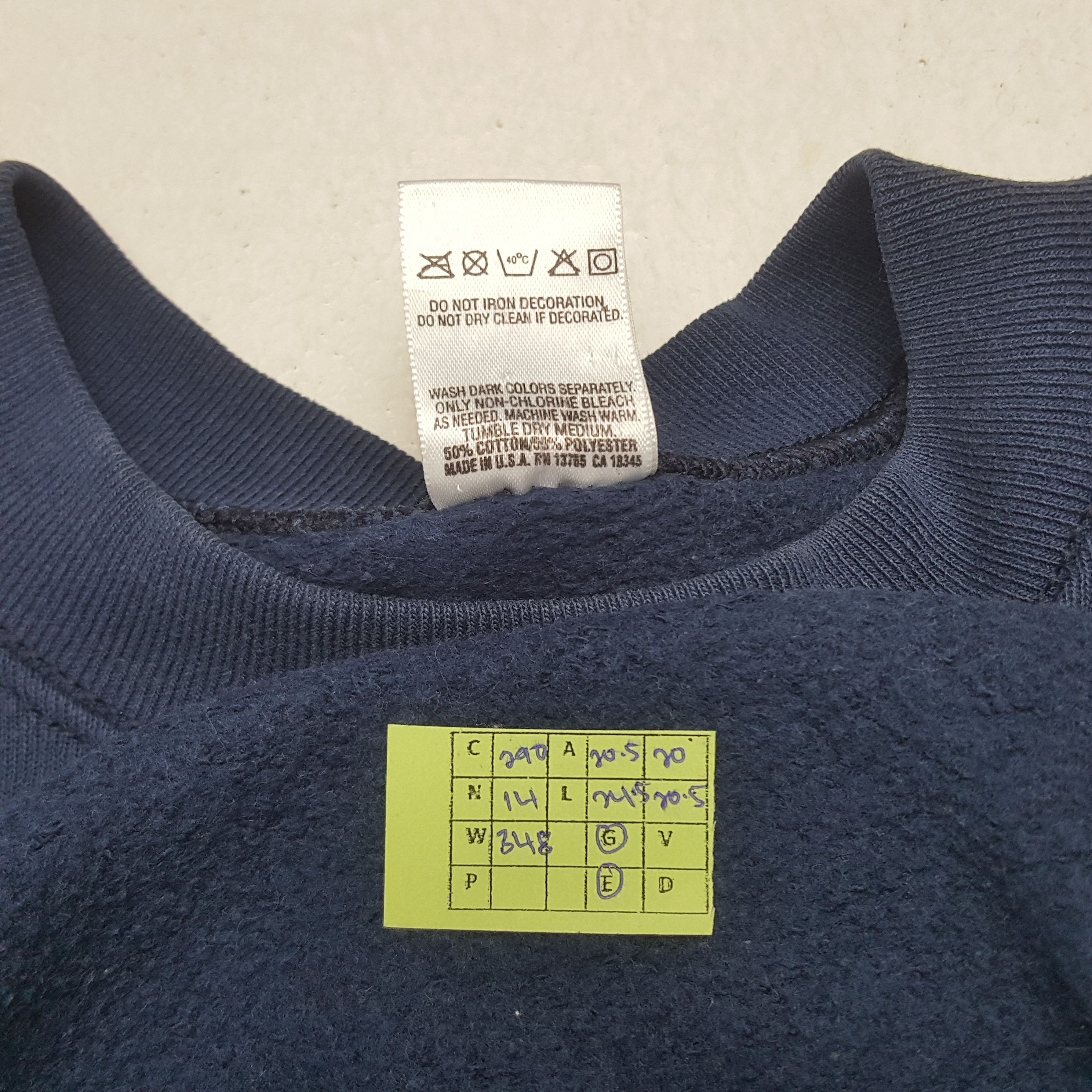 Fruit Of The Loom × Vintage Vintage Garfield Punping Iron Cartoon Sweatshirt C290N14 Size US S / EU 44-46 / 1 - 7 Thumbnail