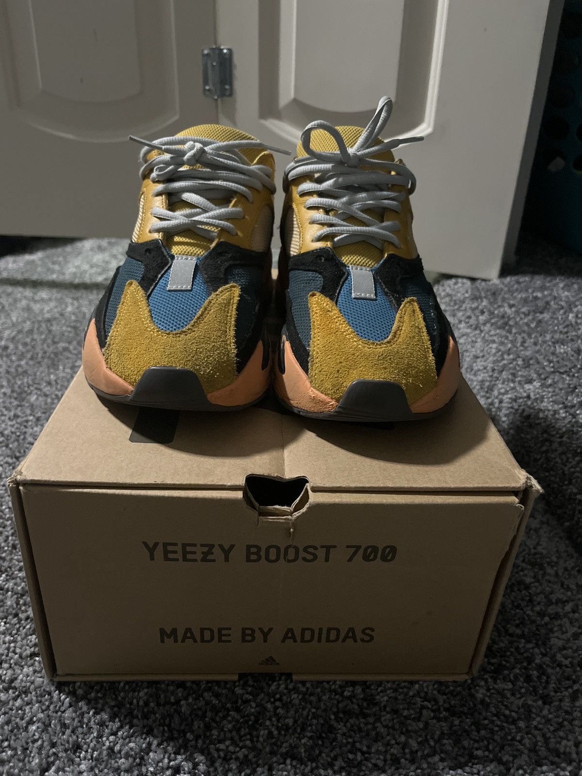 Kanye West × Yeezy Yeezy boost 700 Size US 7 / EU 40 - 1 Thumbnail