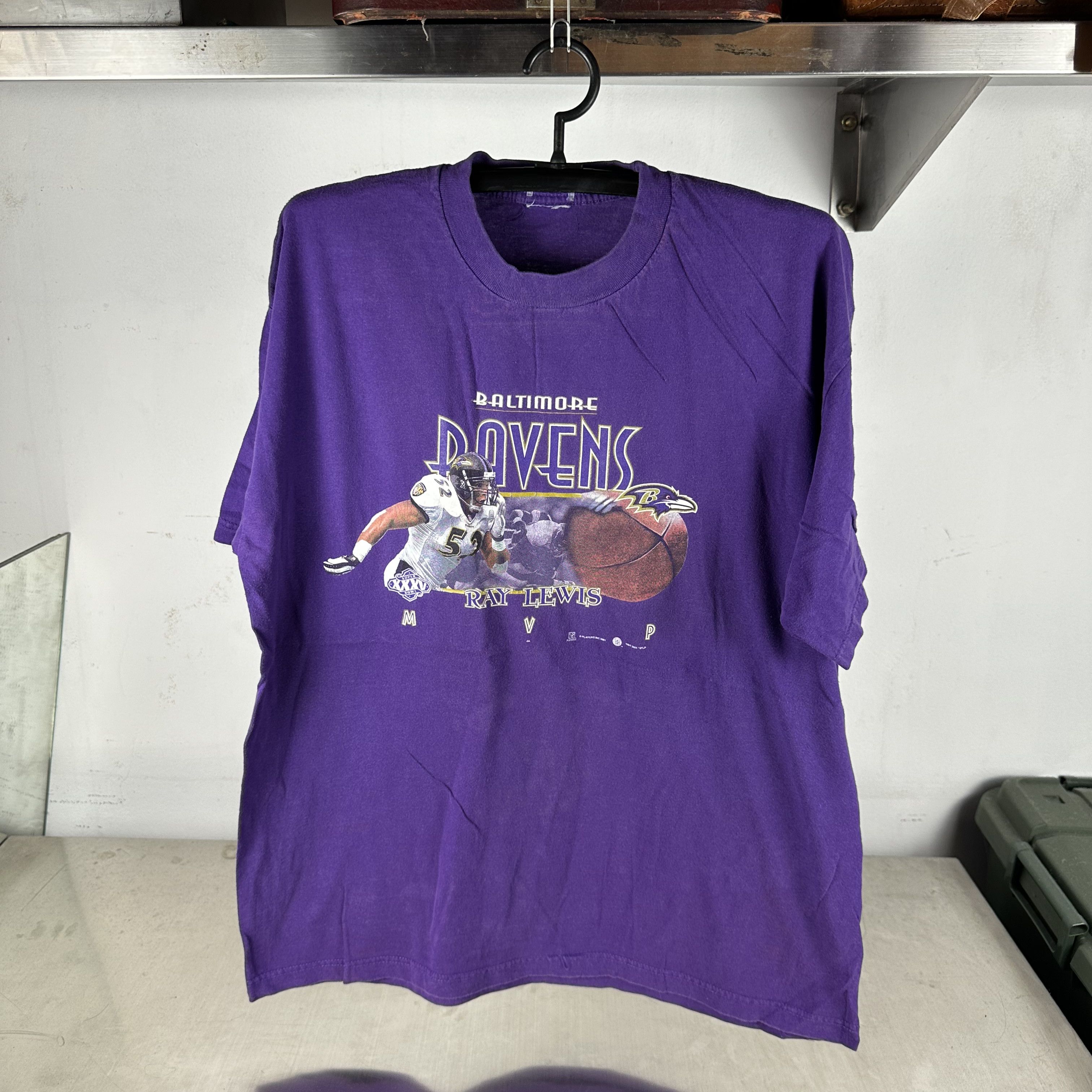 Vintage Vintage 2001 Ray Lewis Baltimore Ravens NFL Graphic T-shirt Size US L / EU 52-54 / 3 - 1 Thumbnail