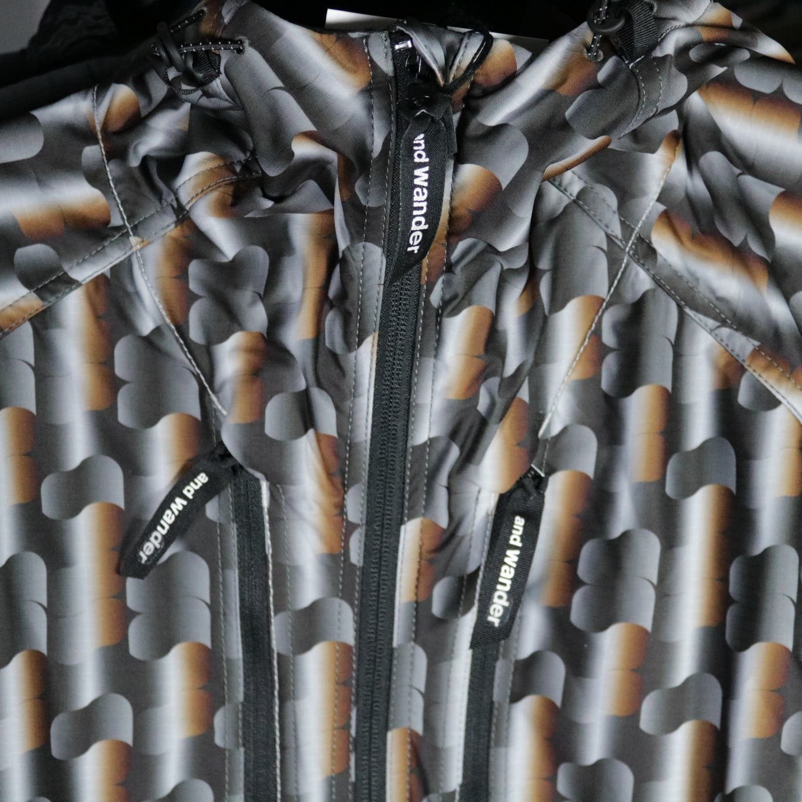 And Wander And Wander Printed Raschel Ripstop Graphic Jacket 3 Medium Size US M / EU 48-50 / 2 - 2 Thumbnail