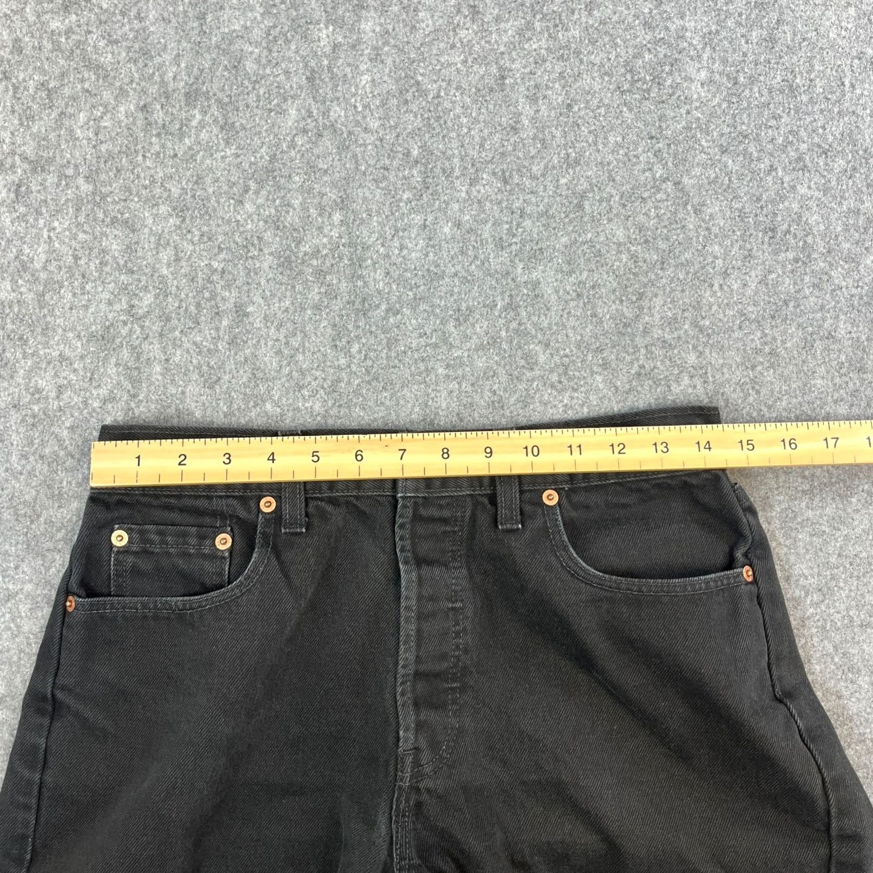 Levi's VINTAGE Levi's 618 Mens Shorts W30 Dark Wash Black 80s UK Made Orange Tab Shorts Mens Regular Dark Denim Casual Travel Workwear 90s? Size US 30 / EU 46 - 5 Thumbnail