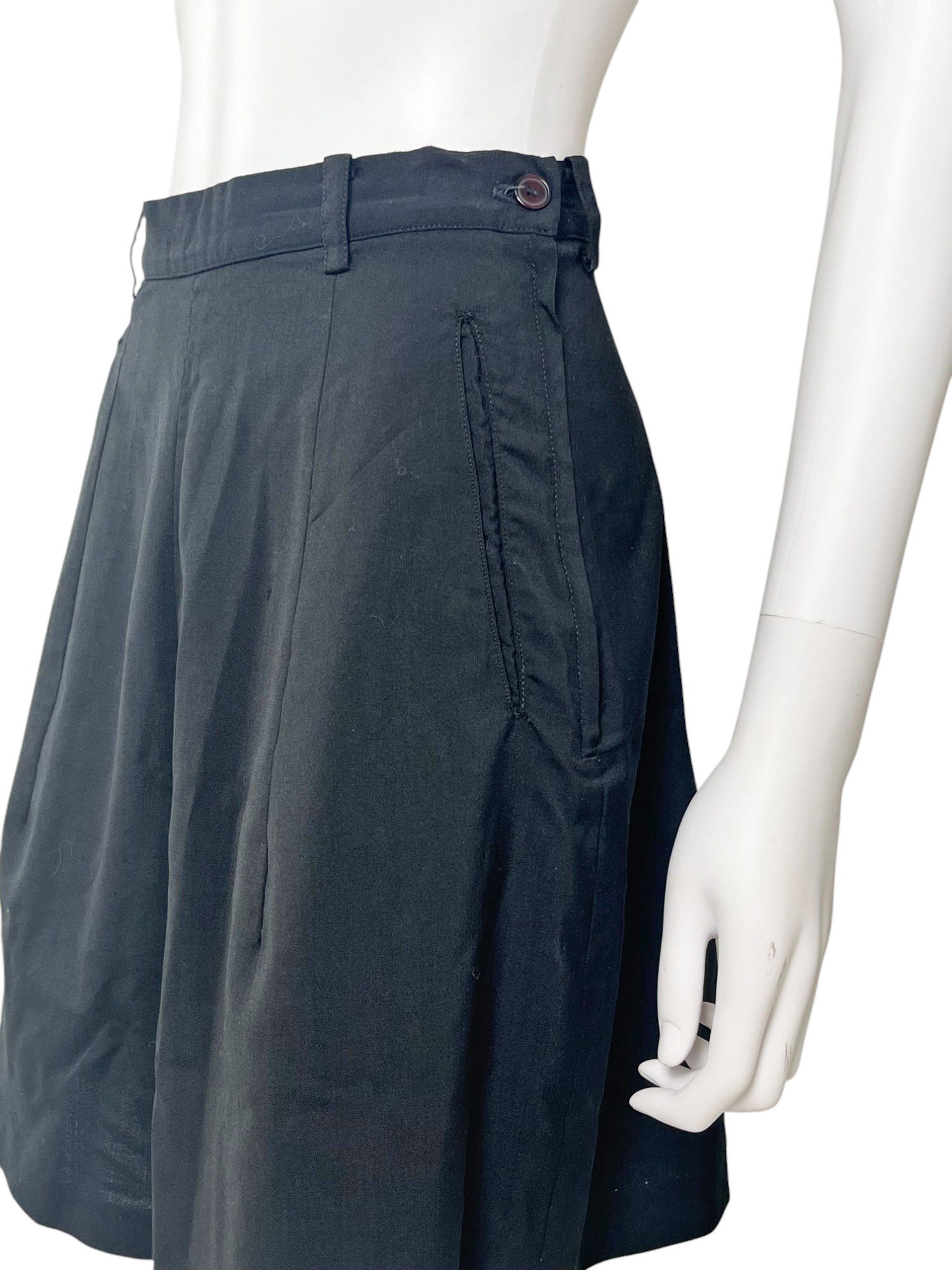 Yohji Yamamoto 2000's Low Rise Black Wool Shorts Size 28" / US 6 / IT 42 - 5 Thumbnail