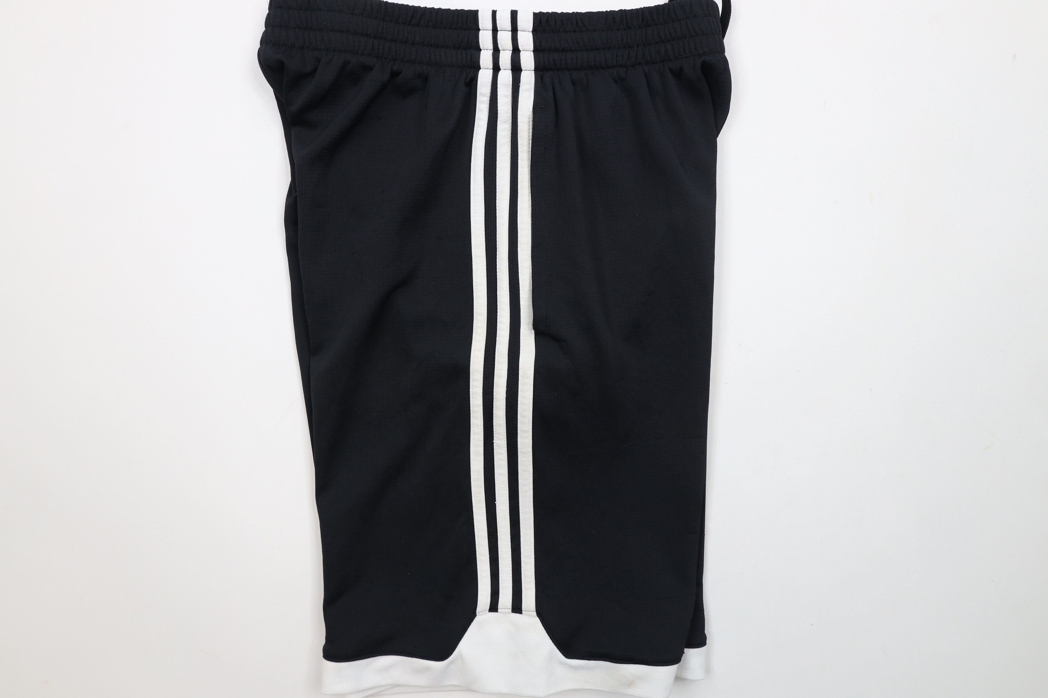 Adidas × Vintage Vintage Adidas Spell Out Running Soccer Shorts Black Size US 30 / EU 46 - 9 Thumbnail