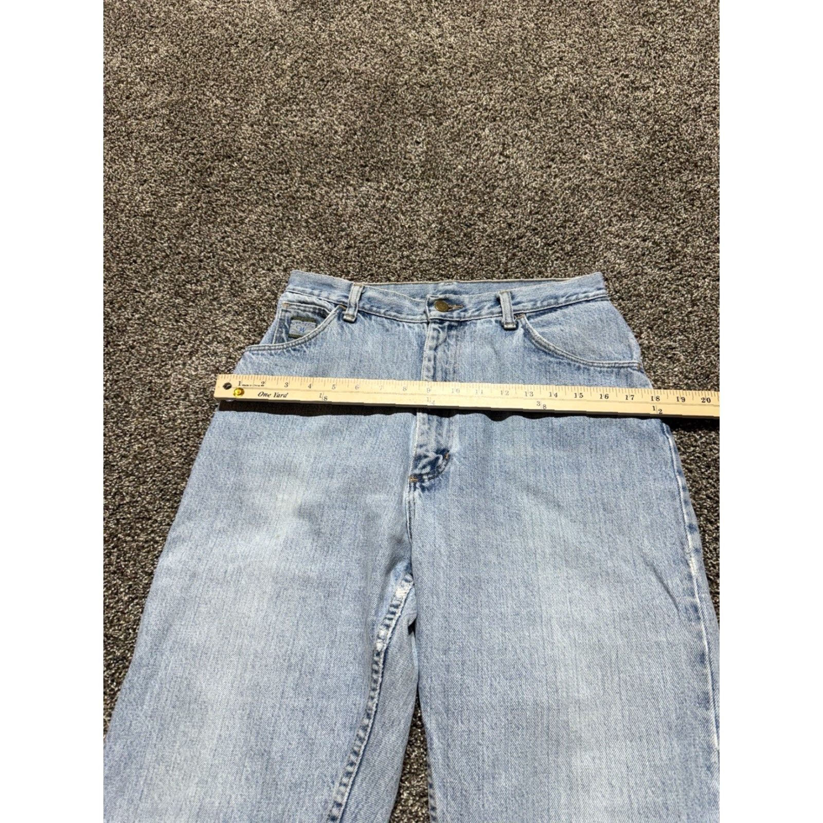 Wrangler Vintage Wrangler Jeans Women's 12 Petite Blue Denim 29X30 High Rise Mom 5-Pocket Style Womens Size 34" / US 12 / IT 48 - 7 Thumbnail