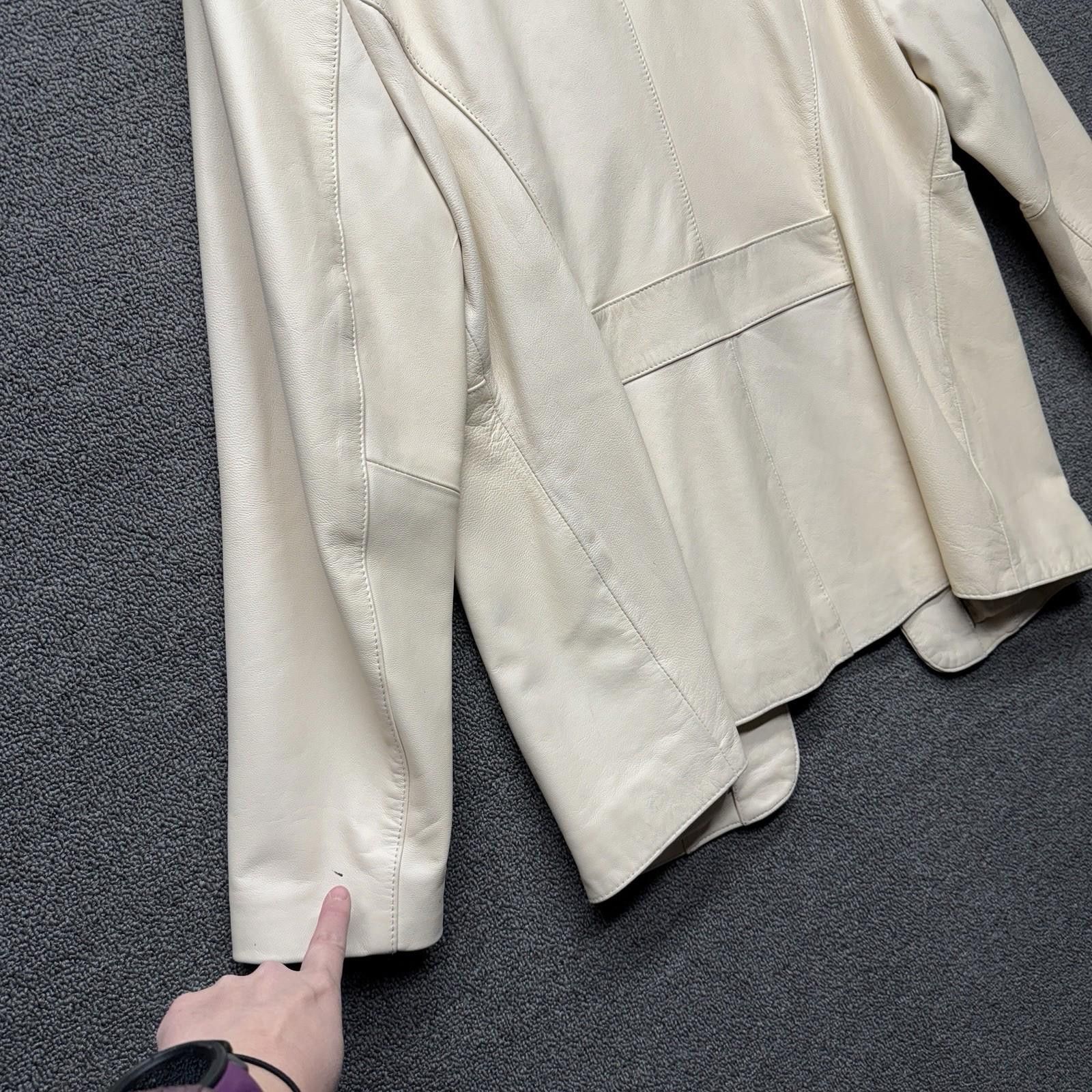 Wilsons Leather Vintage Wilsons Leather Ivory Cream Leather Jacket Women’s L Size L / US 10 / IT 46 - 9 Thumbnail
