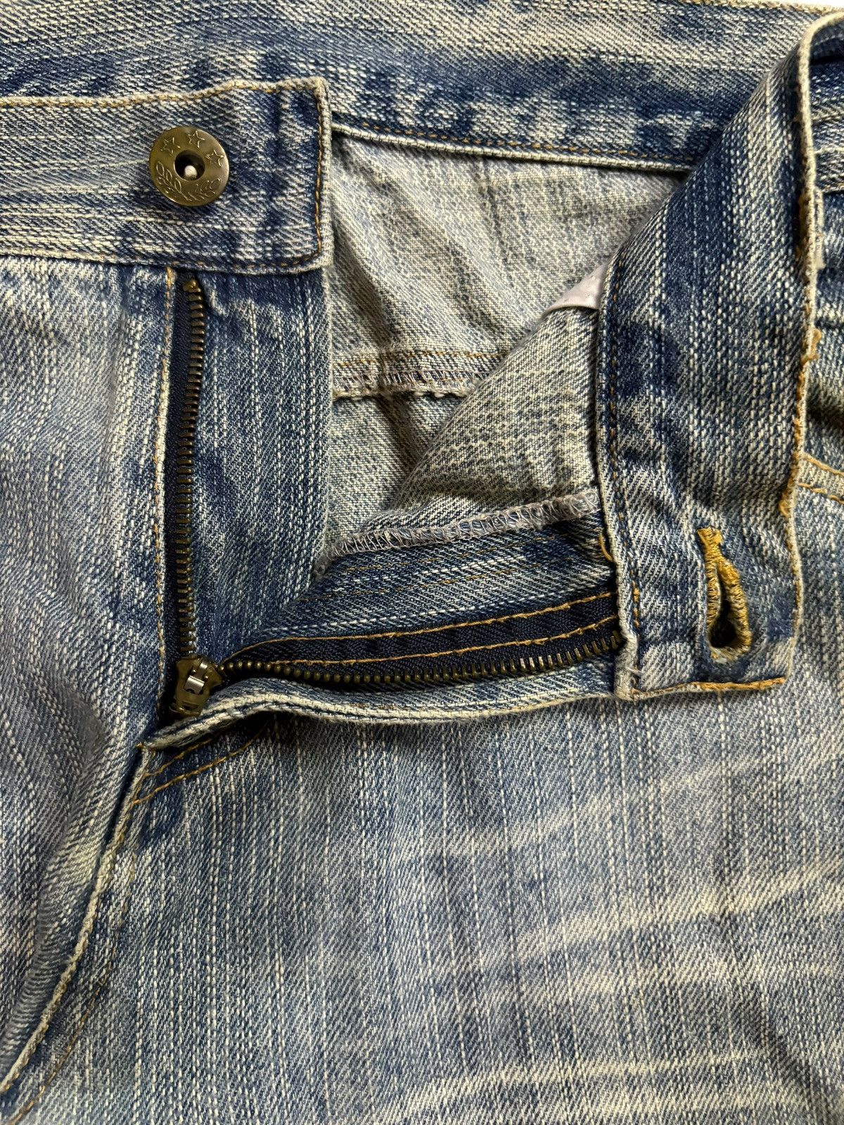 Japanese Brand Vintage Japanese Brand Rusty Acid Wash Baggy Jeans Size US 37 - 9 Thumbnail