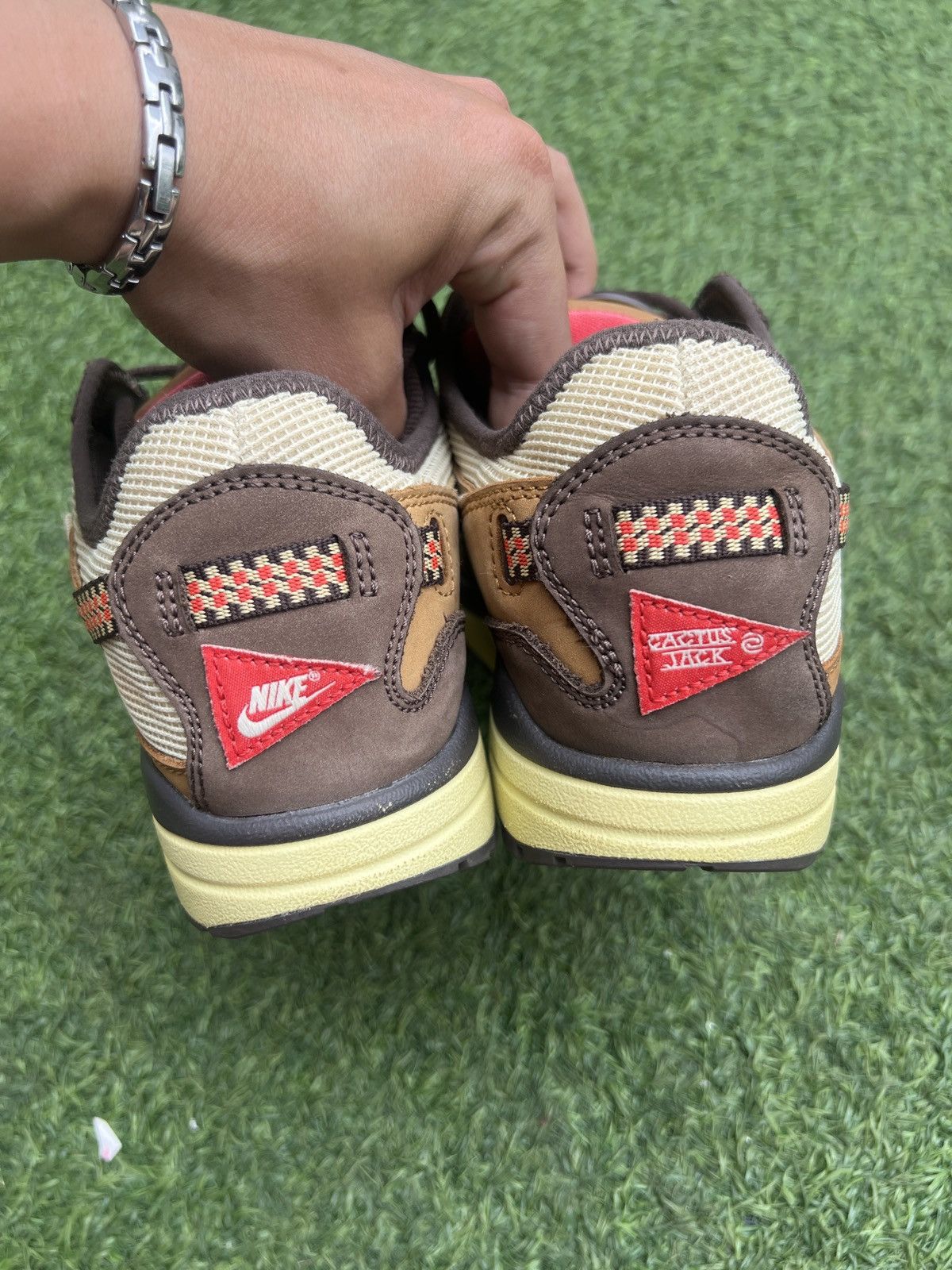 Nike × Travis Scott Nike Travis Scott x Air Max 1 Baroque Brown DO9392-200 Size US 7.5 / EU 40-41 - 5 Thumbnail