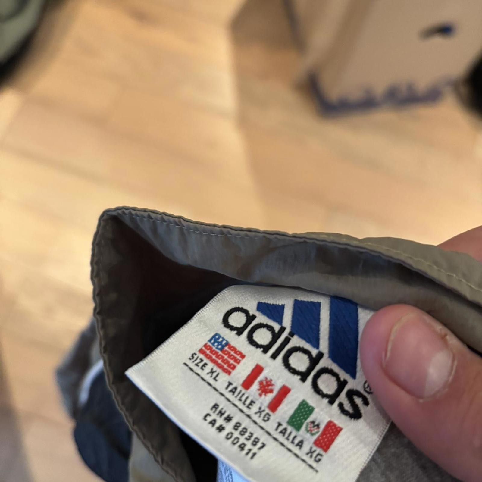 Adidas Adidas Retro Colorblock Windbreaker Size US L / EU 52-54 / 3 - 6 Thumbnail
