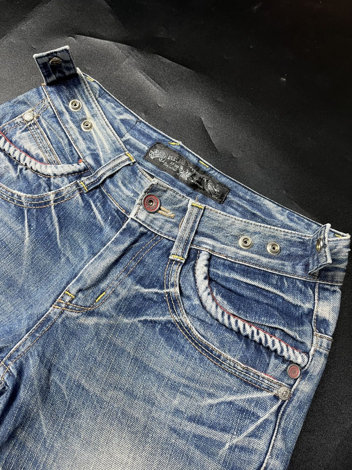 Japanese Brand RED PEPPER SUPER FLARE DISTRESSED JEANS Size US 29 - 7 Thumbnail