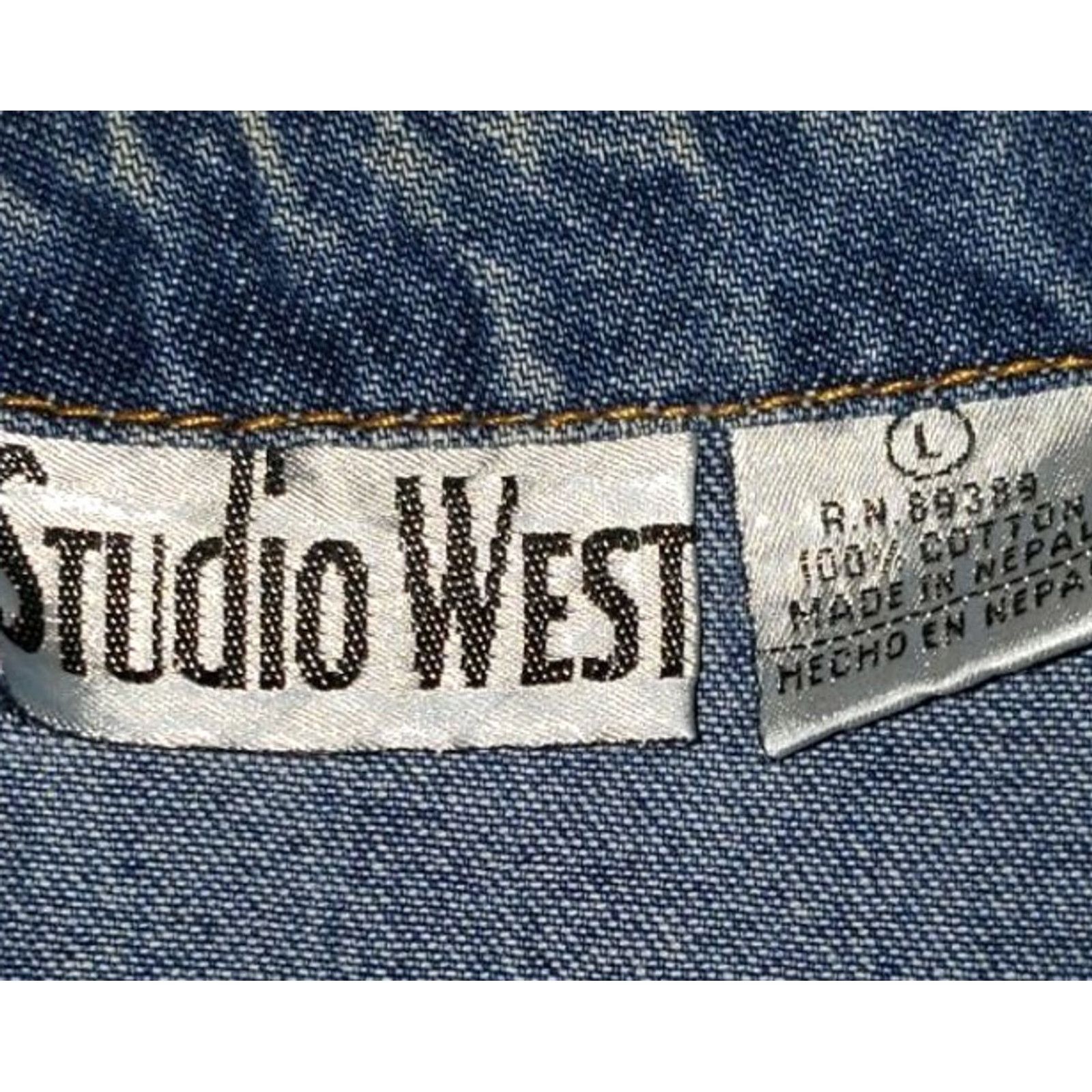 Vintage STUDIO WEST Denim Vest BLUE Embroidered Floral Casual Womens/Misses/Teens Large VEST Size 36" / US 14 / IT 50 - 6 Thumbnail