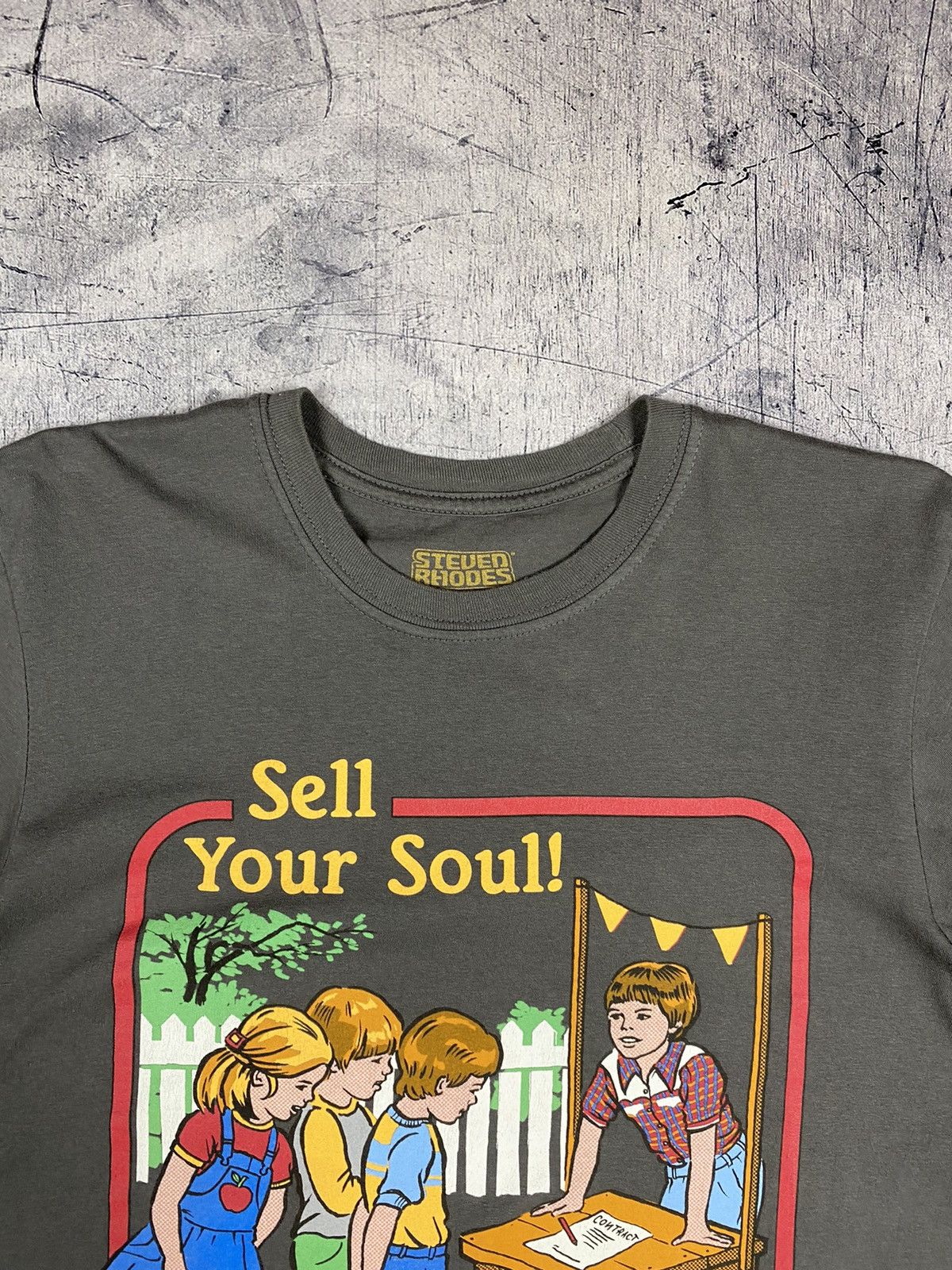 Other Vintage Economic for Children Sell Your Soul Satan Demon Tee Size US M / EU 48-50 / 2 - 5 Thumbnail