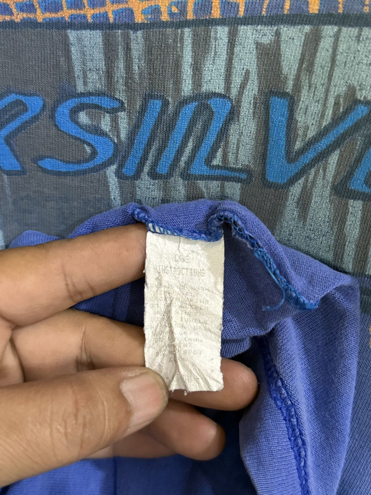 Quiksilver × Vintage Thrashed Vintage 90s Quiksilver Australia Surf Faded Grunge Size US XL / EU 56 / 4 - 8 Thumbnail